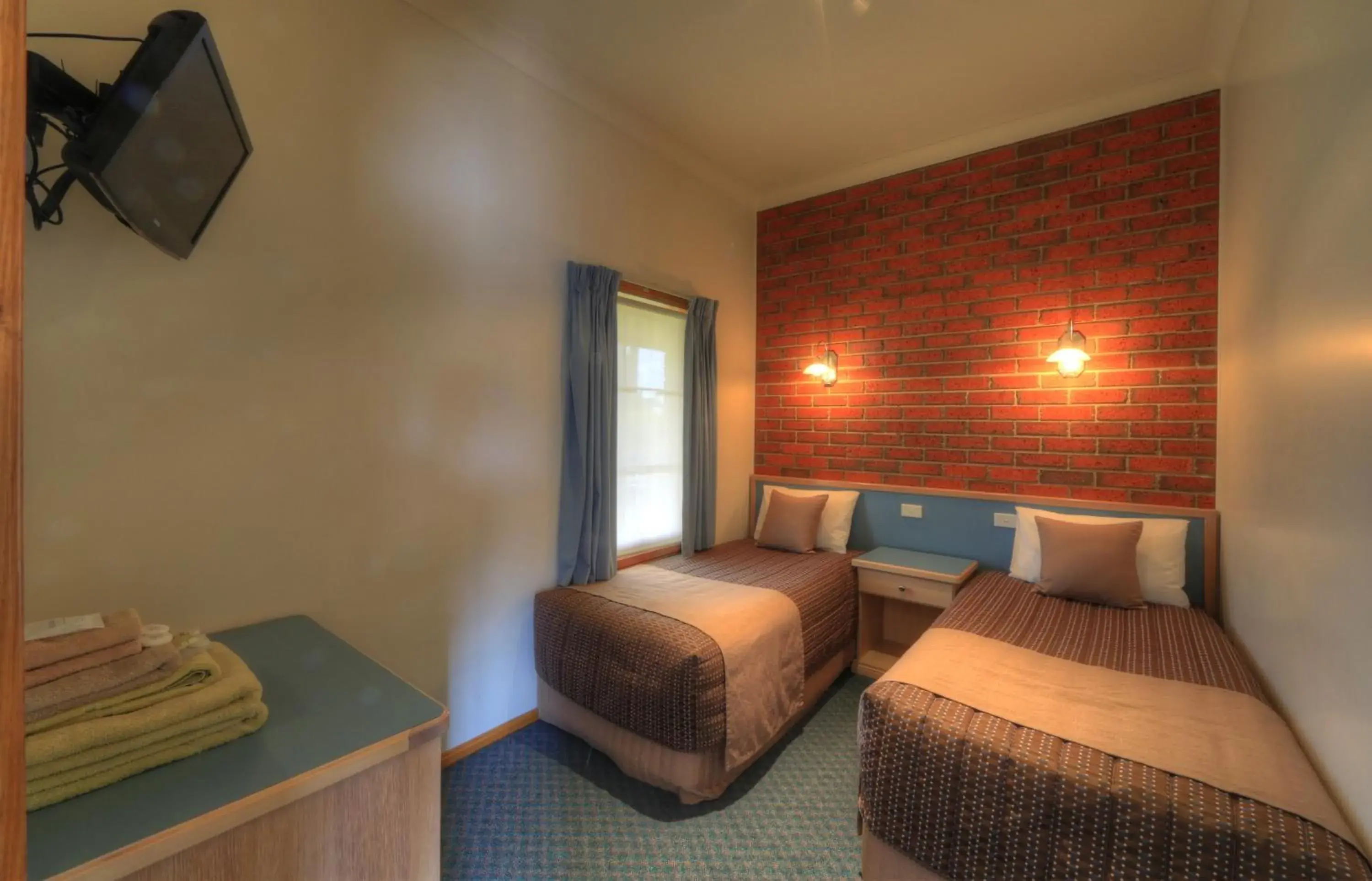 Superior Double or Twin Room - single occupancy in Bairnsdale Tanjil Motor Inn Superior Double or Twin Room - single occupancy in Bairnsdale Tanjil Motor Inn
