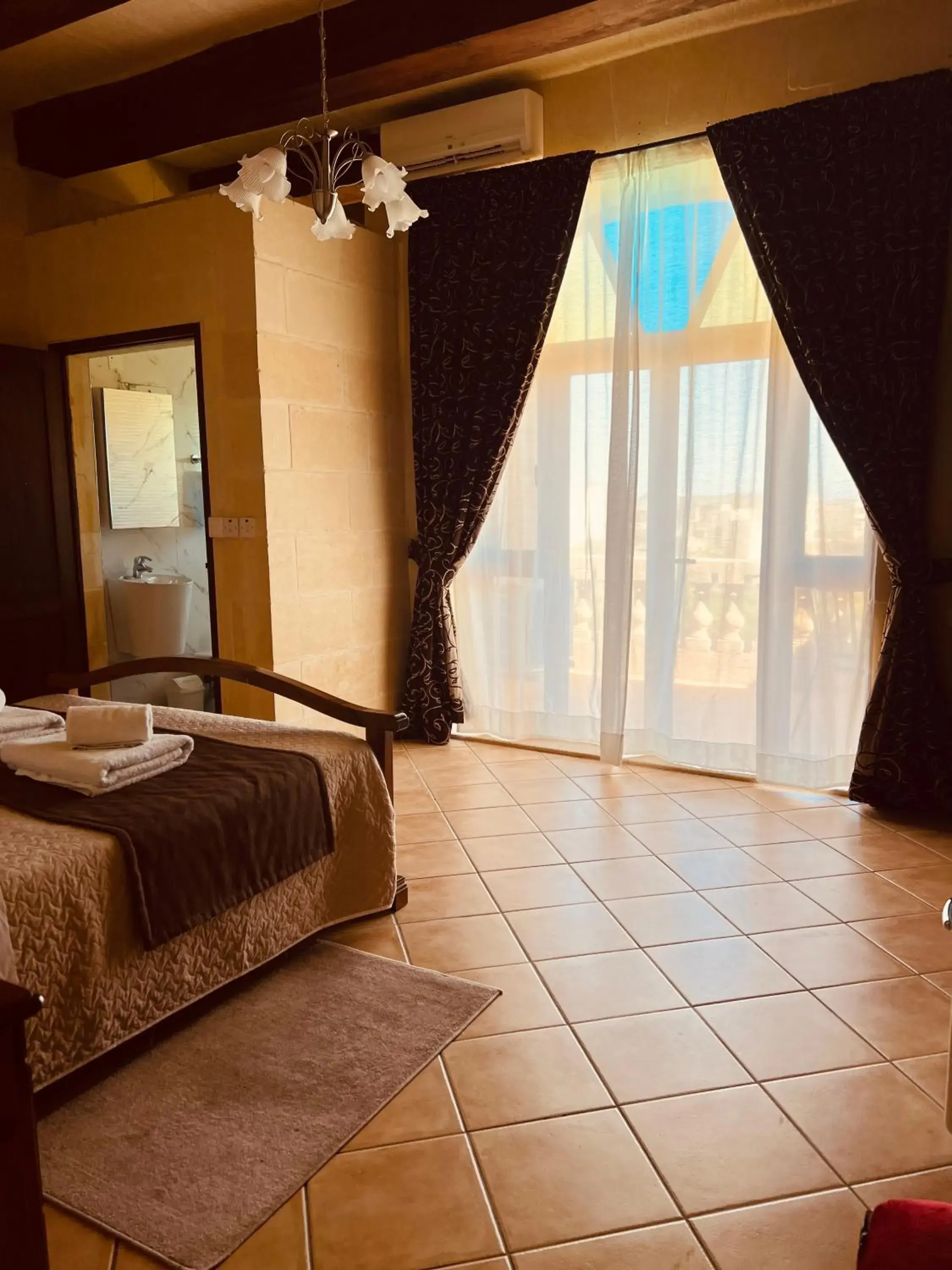 King Room with Sea View in Narcisa Farmhouse King Room with Sea View in Narcisa Farmhouse