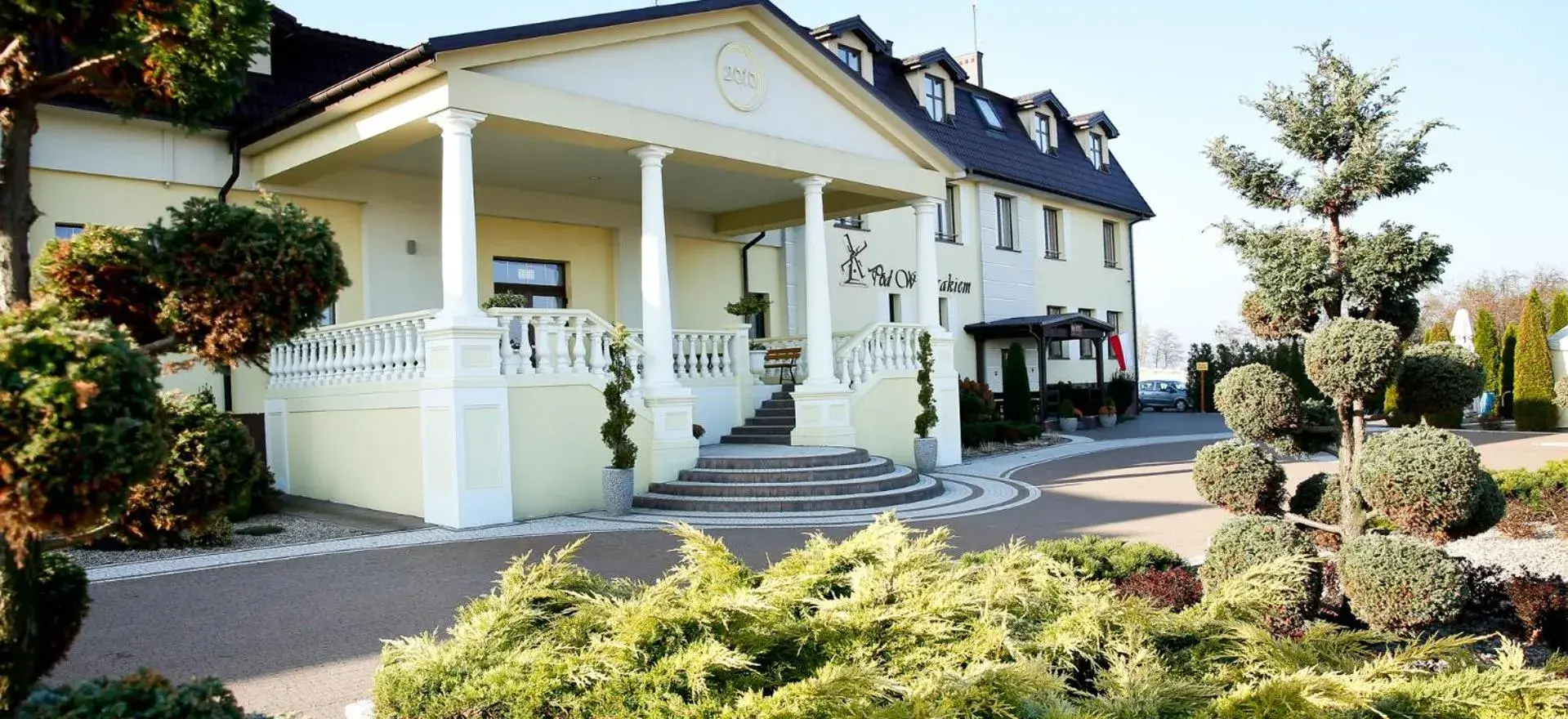 Pod Wiatrakiem Pod Wiatrakiem