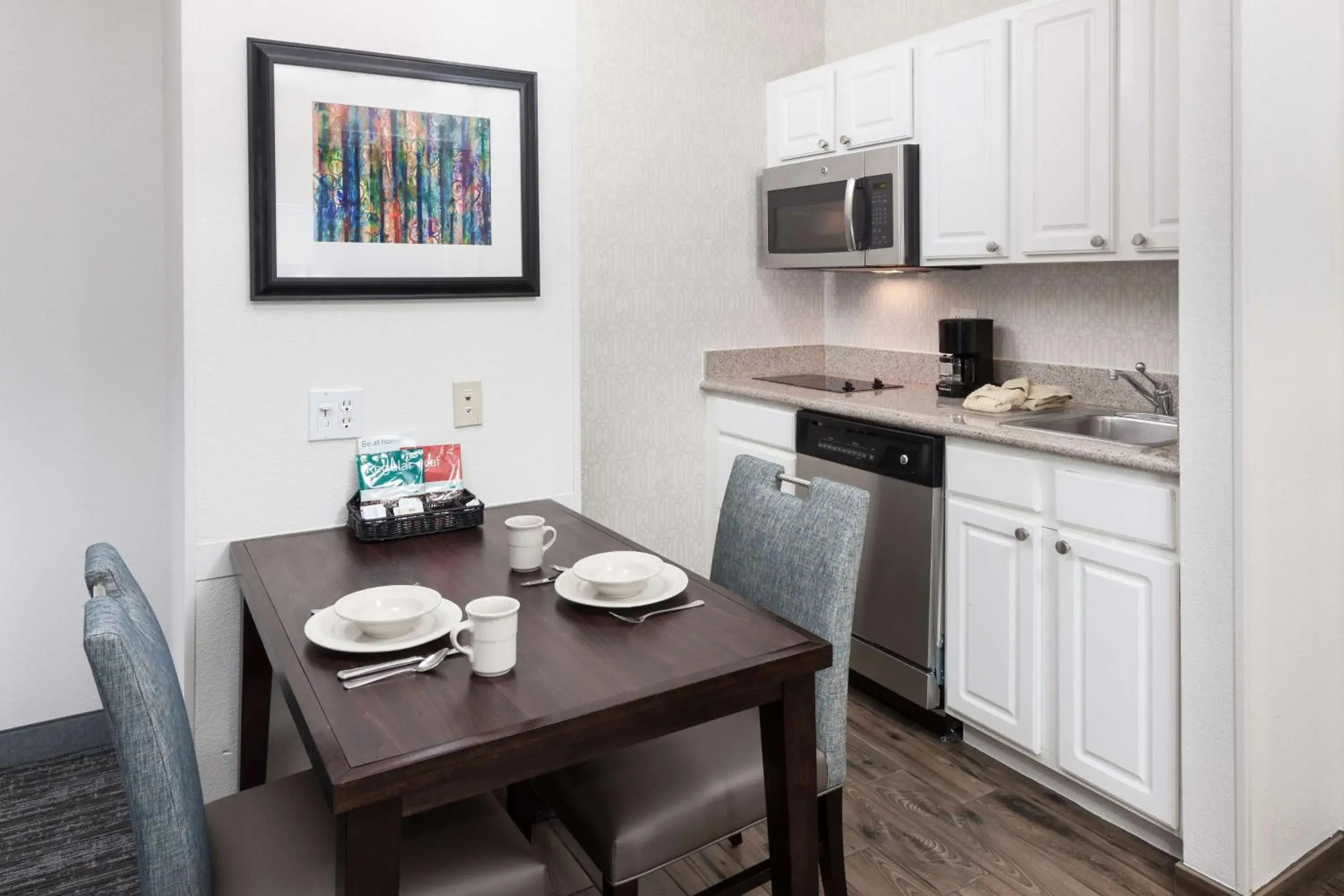 One-Bedroom King Suite - Non-Smoking in Homewood Suites by Hilton Mahwah One-Bedroom King Suite - Non-Smoking in Homewood Suites by Hilton Mahwah