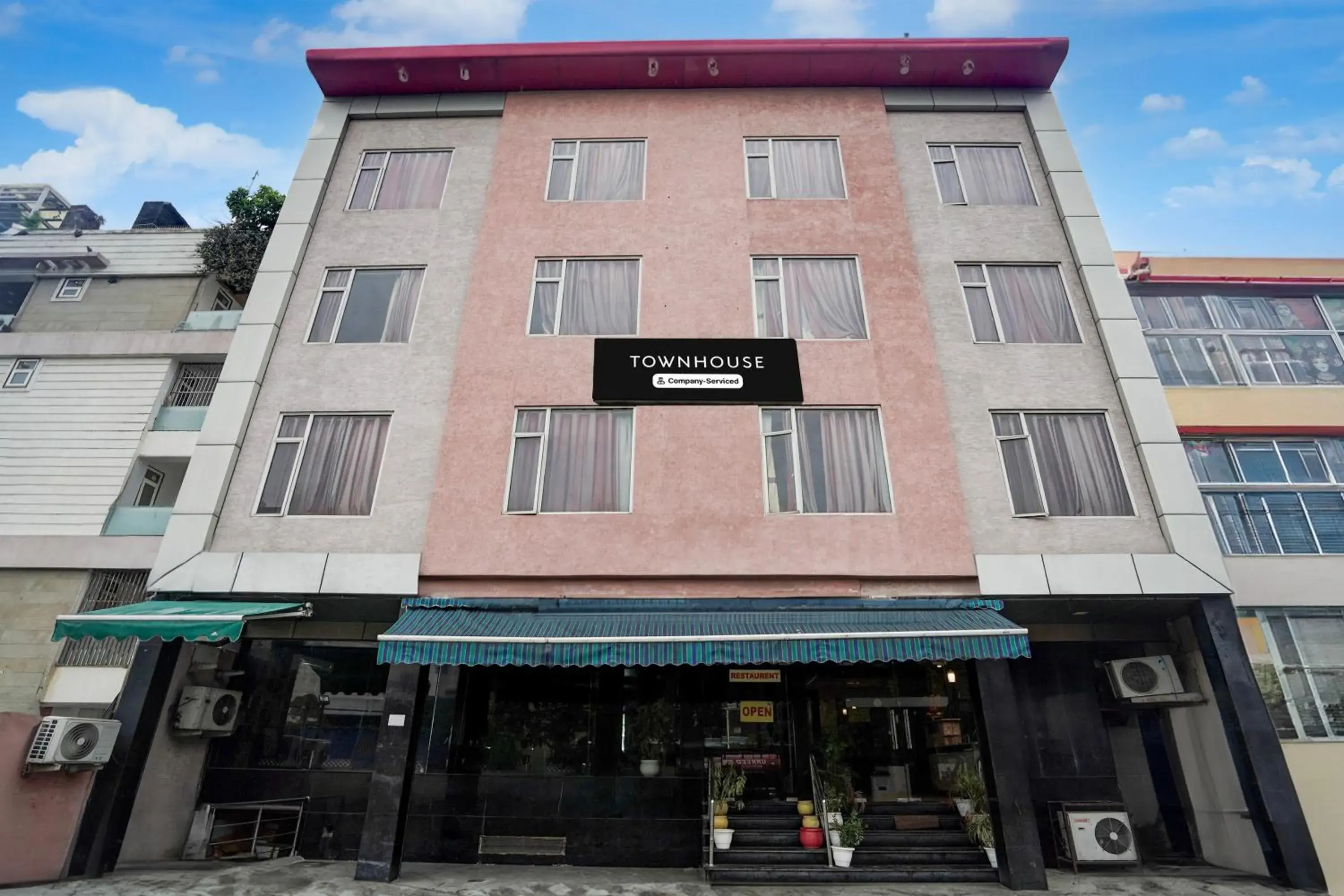 Super Townhouse Bani Park Formerly Aroma Residency Super Townhouse Bani Park Formerly Aroma Residency