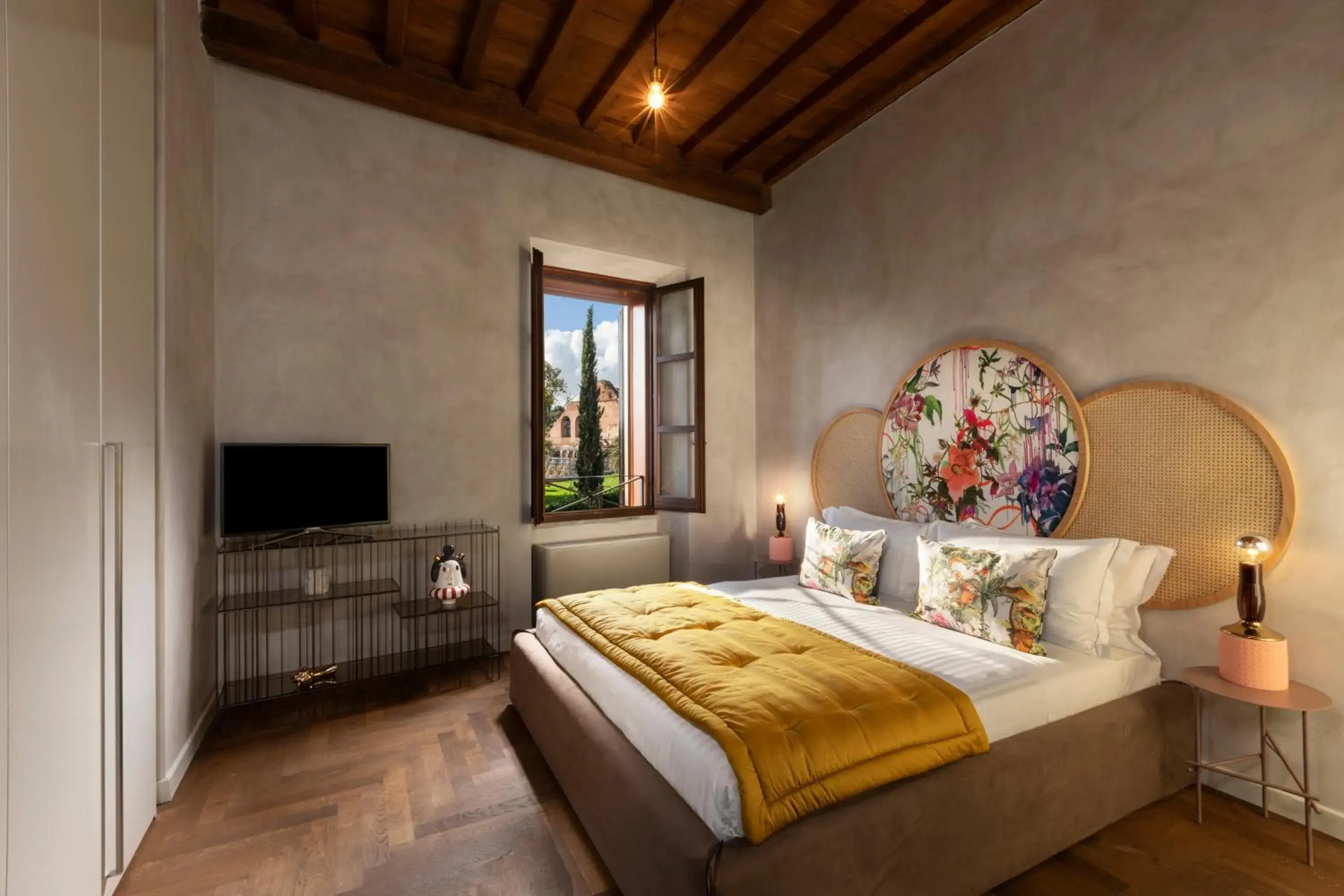 Suite with Forum View in Palm Suites - Small Luxury Hotels of the World Suite with Forum View in Palm Suites - Small Luxury Hotels of the World