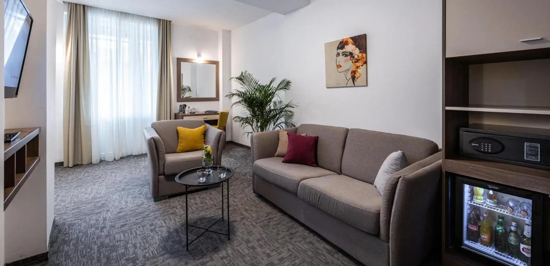 Junior Suite with Terrace in Hotel Fontana Vrnjačka Banja Junior Suite with Terrace in Hotel Fontana Vrnjačka Banja