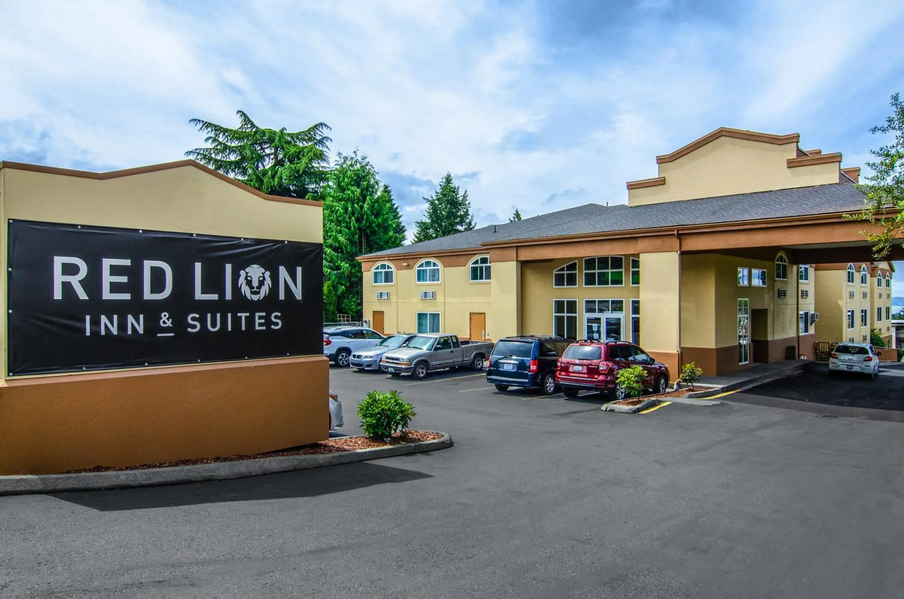 Red Lion Inn & Suites Des Moines Red Lion Inn & Suites Des Moines