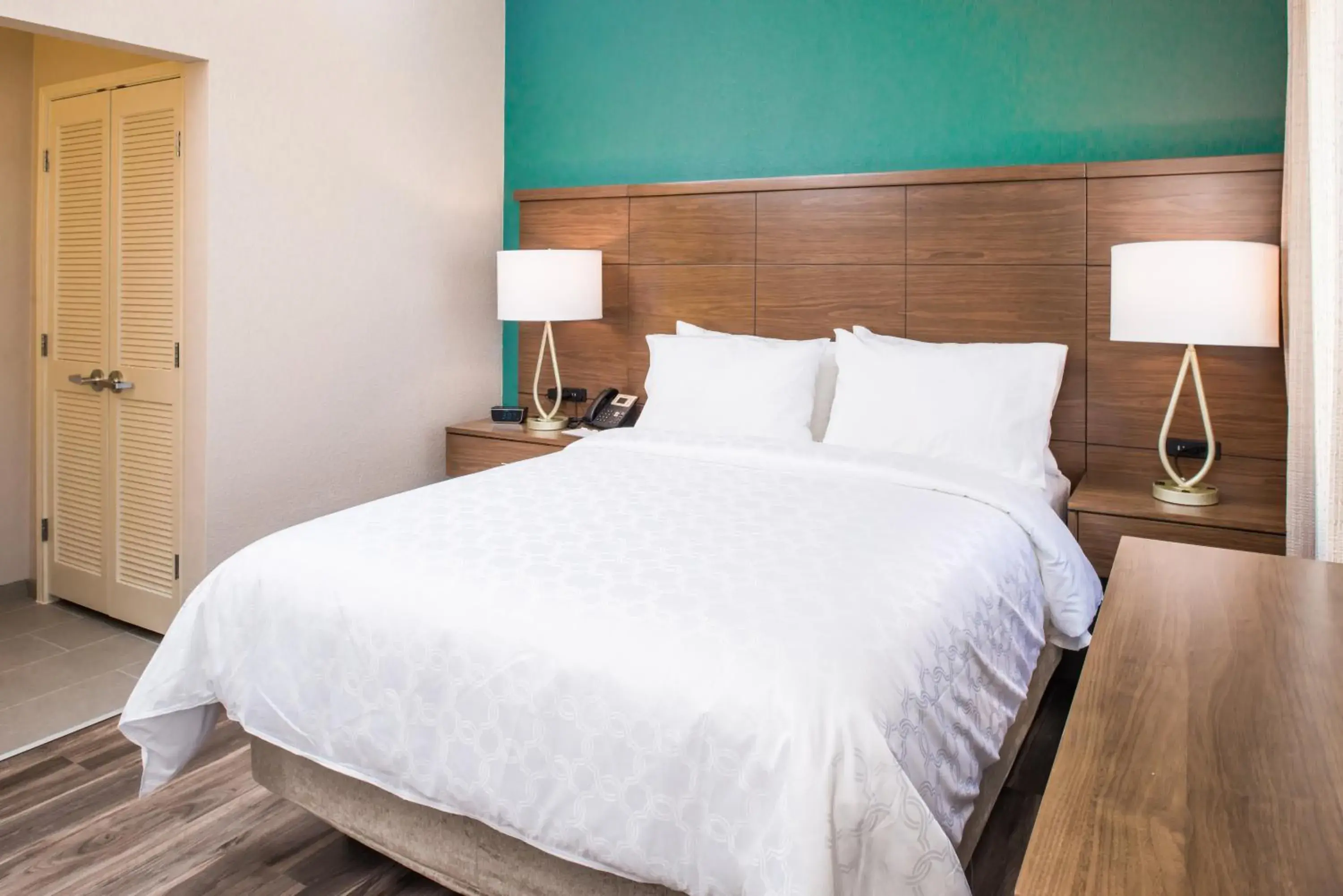 Queen Studio Suite - Hearing Accessible in Staybridge Suites - Pecos by IHG Queen Studio Suite - Hearing Accessible in Staybridge Suites - Pecos by IHG