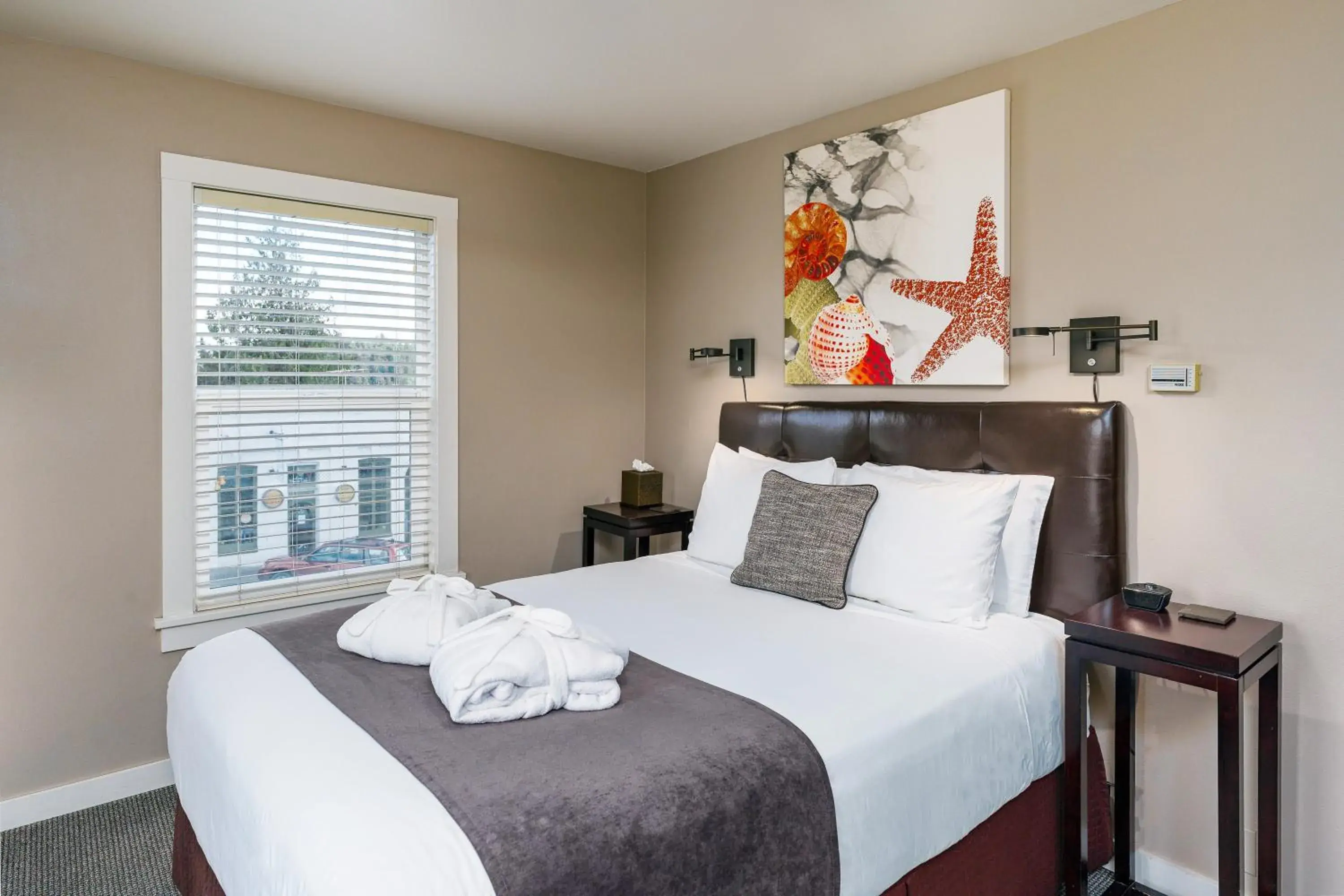 Double Room with Shared Bathroom in Bird Rock Hotel Double Room with Shared Bathroom in Bird Rock Hotel