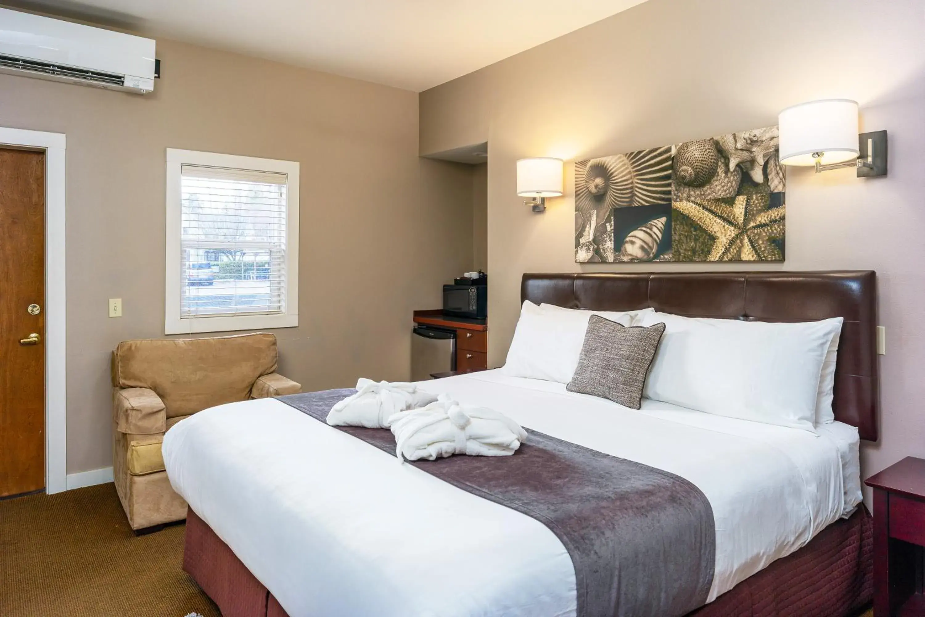 Standard King Room in Bird Rock Hotel Standard King Room in Bird Rock Hotel