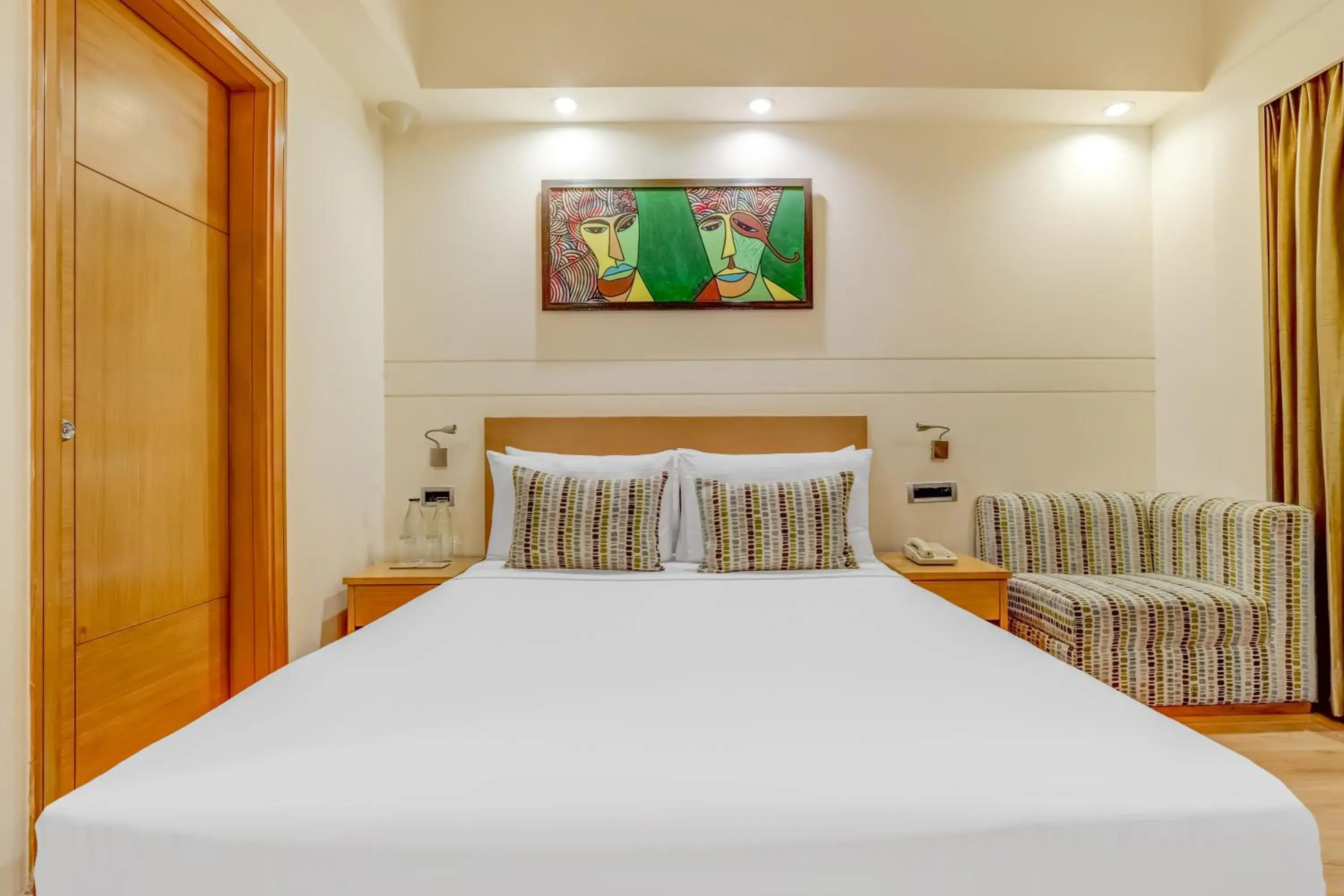 Superior Queen Room in Lemon Tree Premier, Delhi Airport Superior Queen Room in Lemon Tree Premier, Delhi Airport