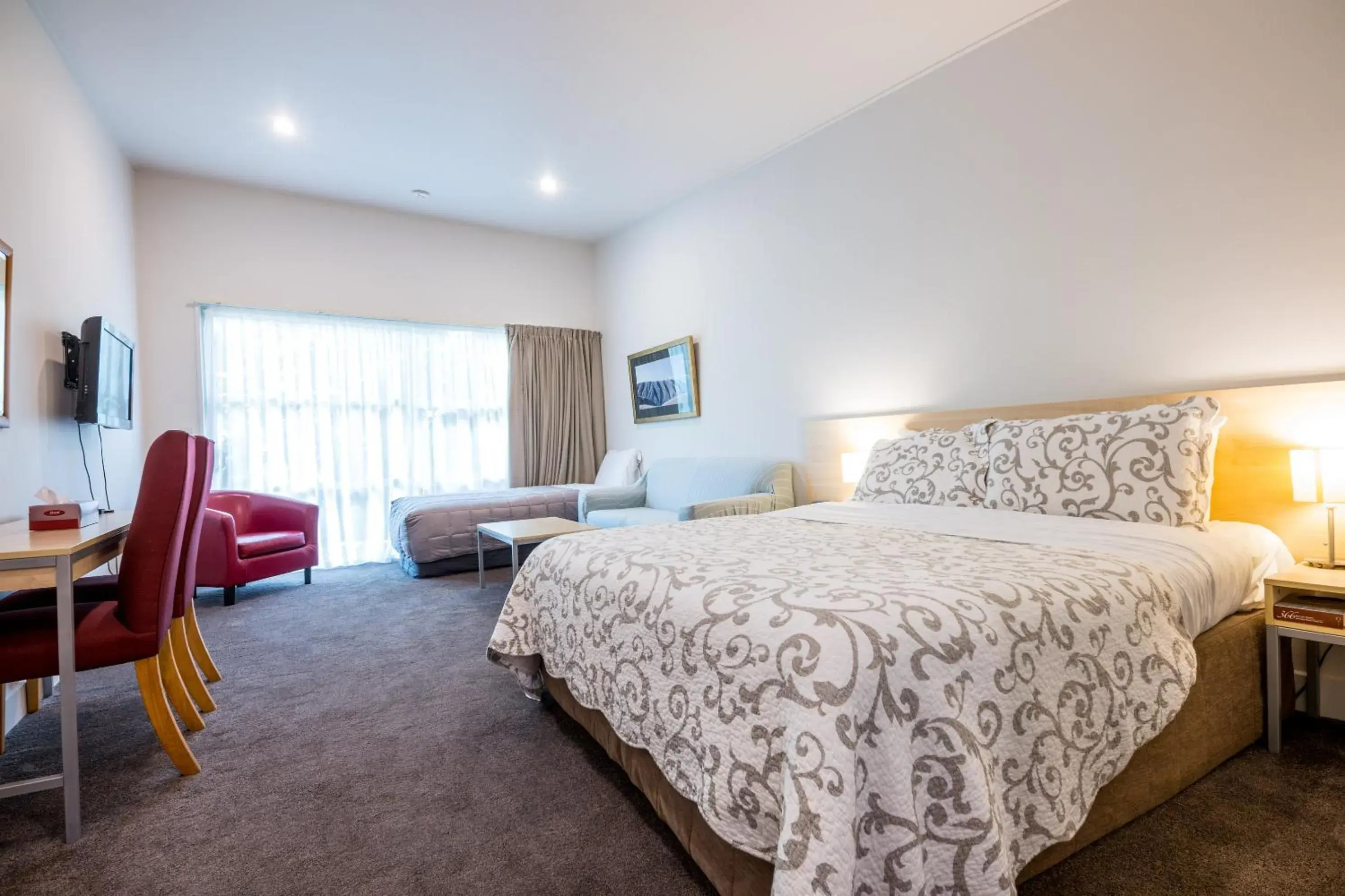 Standard Triple Studio in The Westhaven Motel Standard Triple Studio in The Westhaven Motel