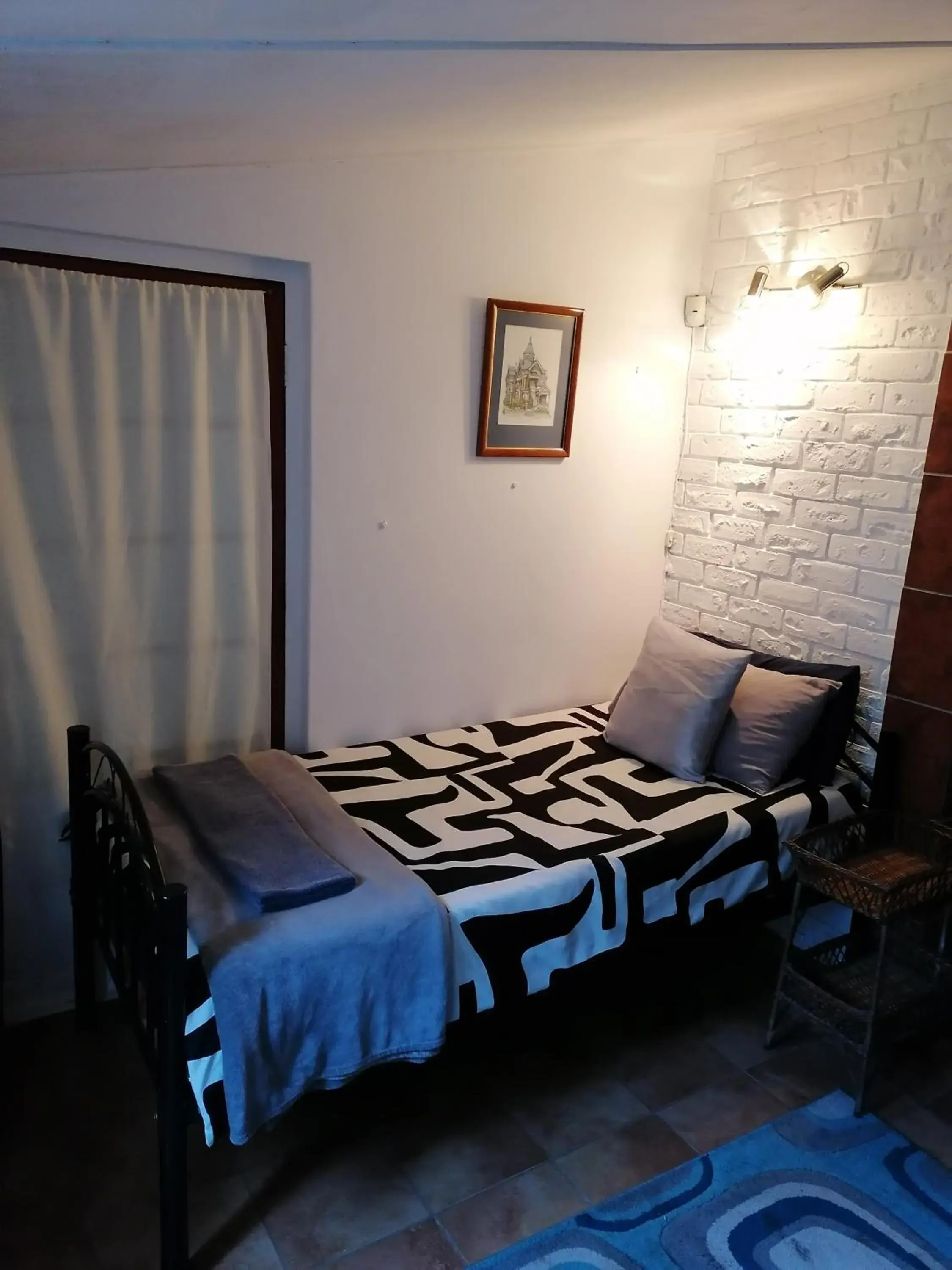 Apartment - single occupancy - Ground Floor in Thrush Nest Durban Apartment - single occupancy - Ground Floor in Thrush Nest Durban