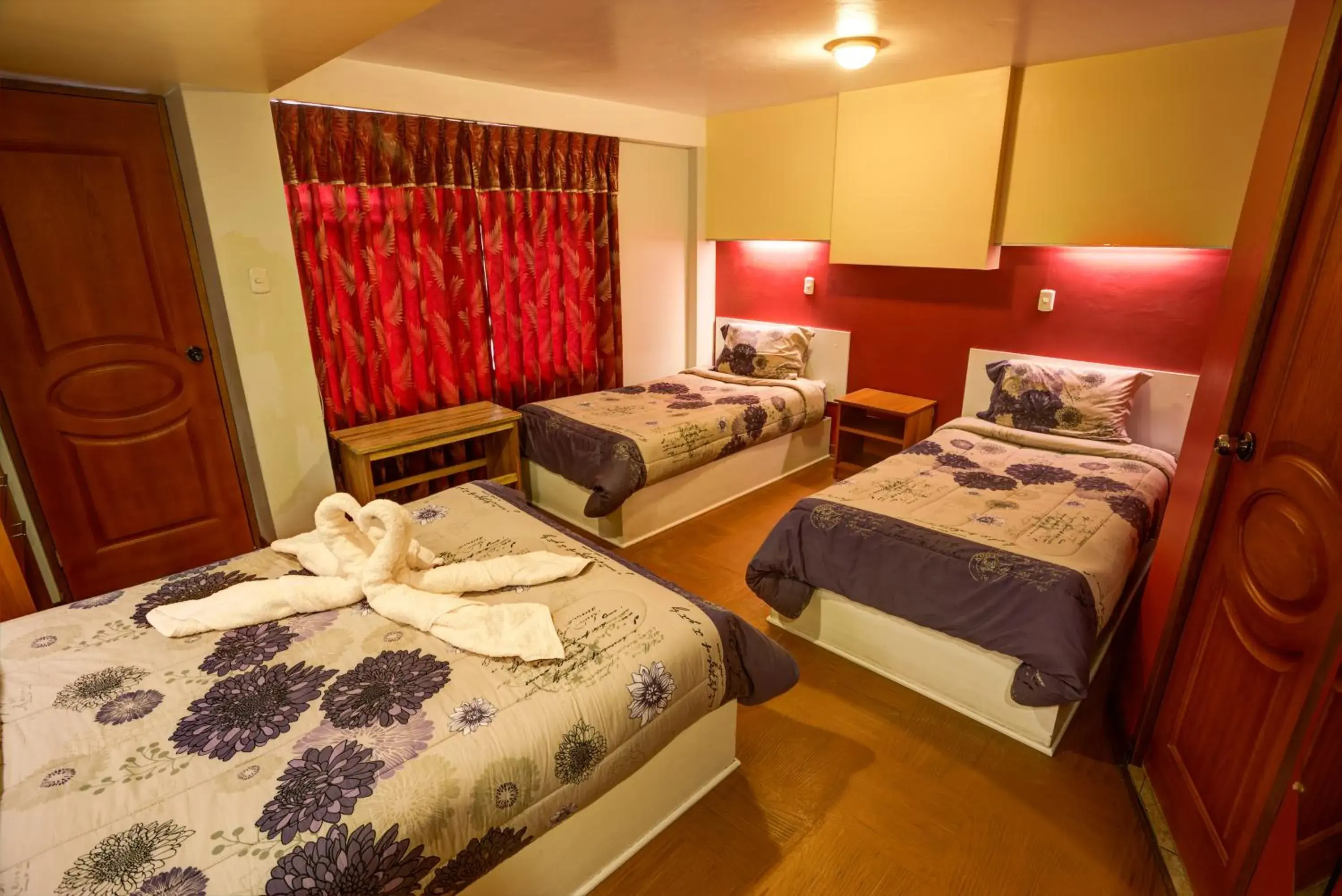 Superior Triple Room in El Mariscal Cusco Superior Triple Room in El Mariscal Cusco