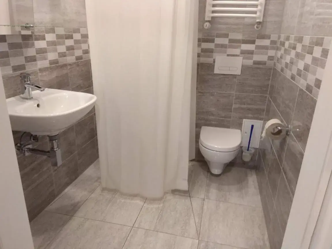 Superior Deluxe Double or Twin Room - single occupancy in BB CONSUL Superior Deluxe Double or Twin Room - single occupancy in BB CONSUL