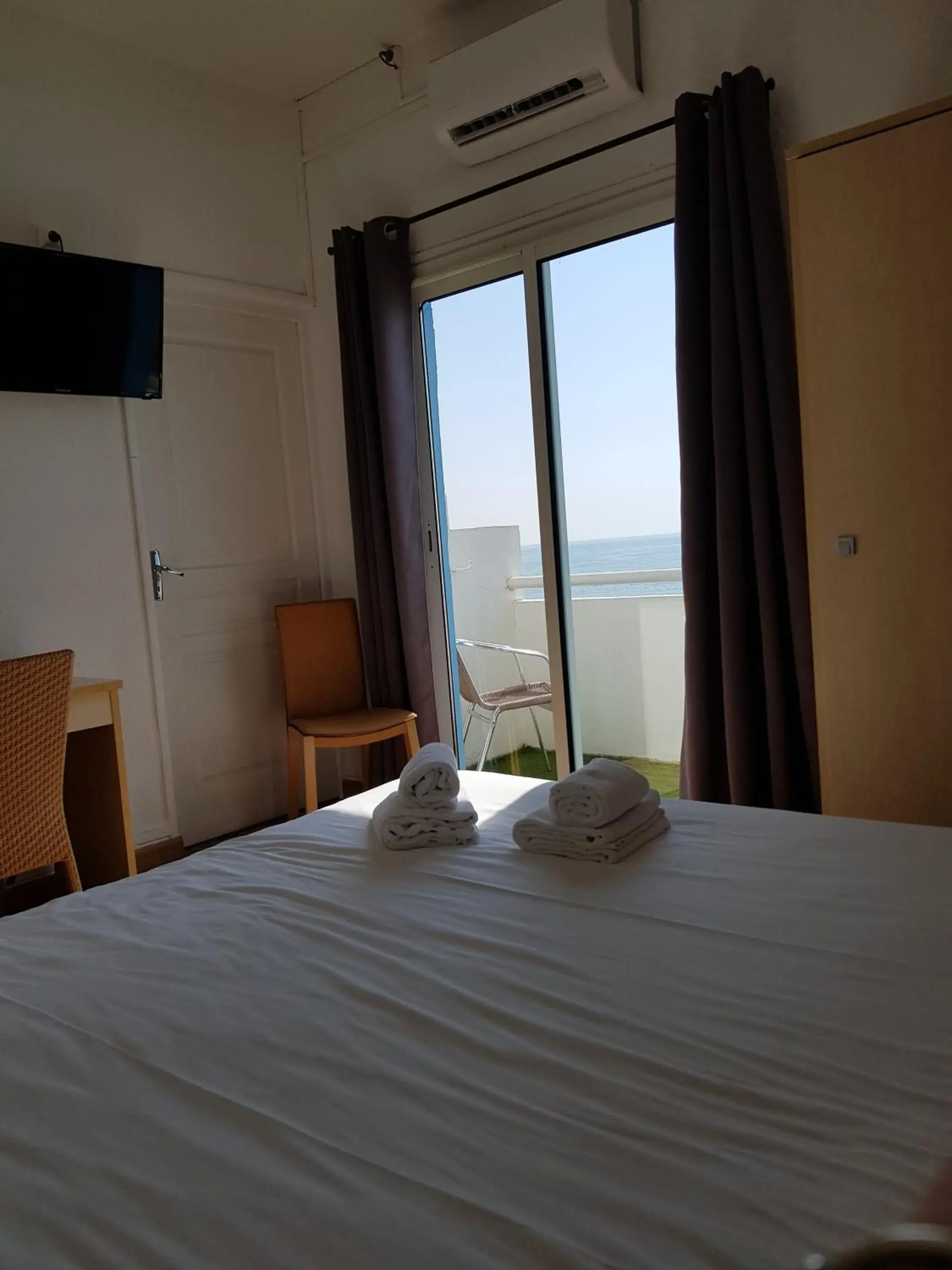 Double Room with Sea View in Hotel Ariana Double Room with Sea View in Hotel Ariana