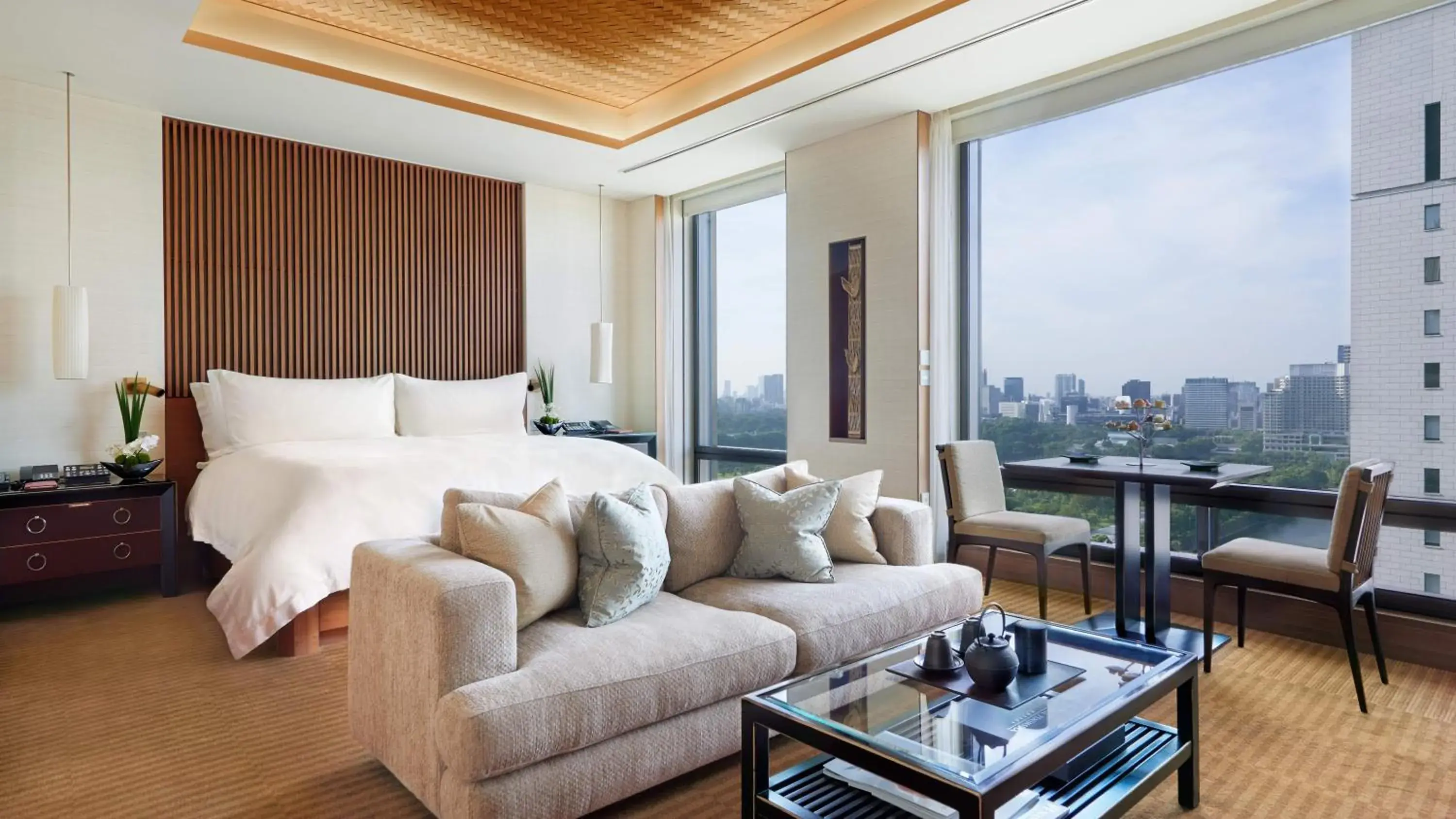Grand Premier King Room with Garden View in The Peninsula Tokyo Grand Premier King Room with Garden View in The Peninsula Tokyo