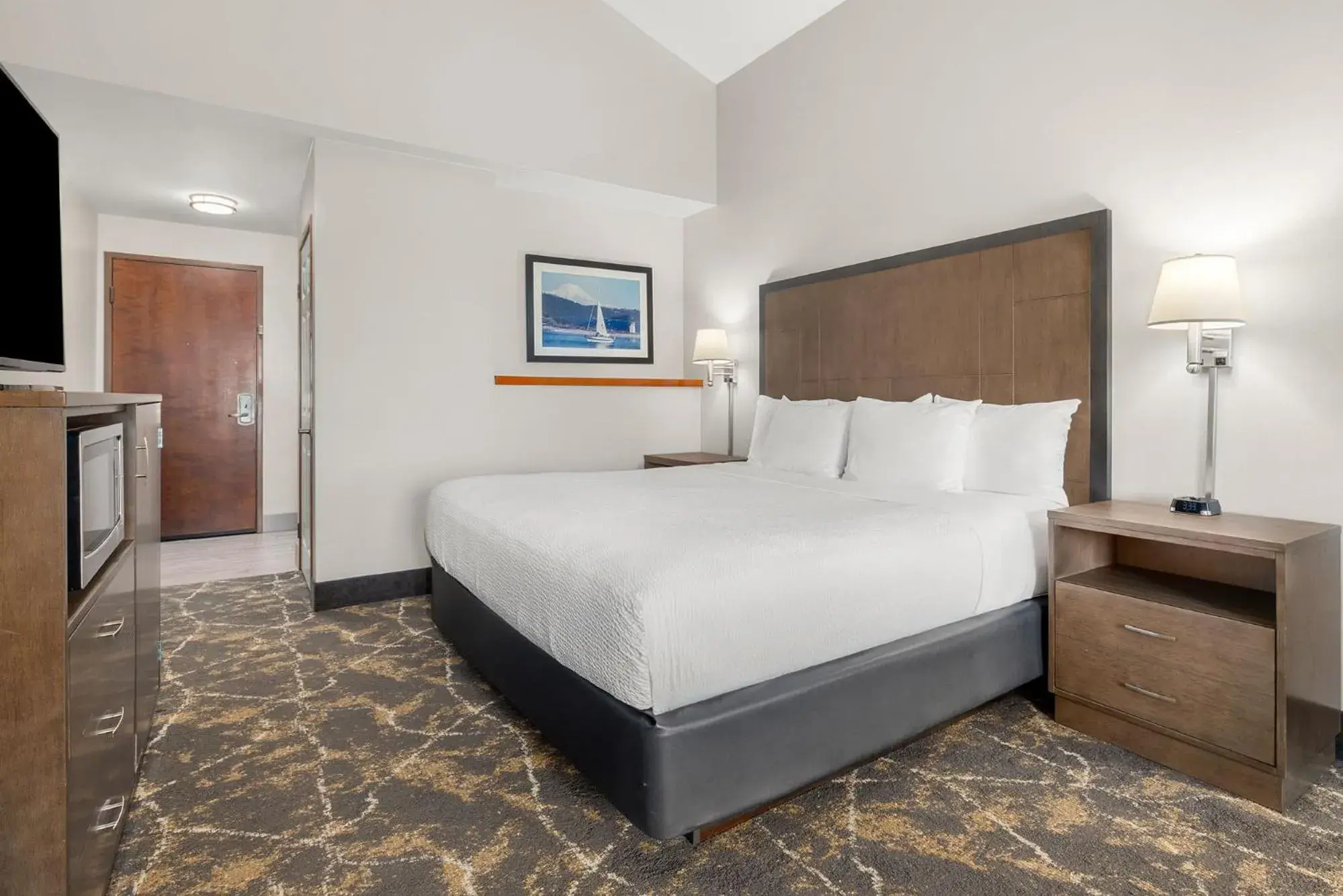 King Room in The INN at Gig Harbor King Room in The INN at Gig Harbor