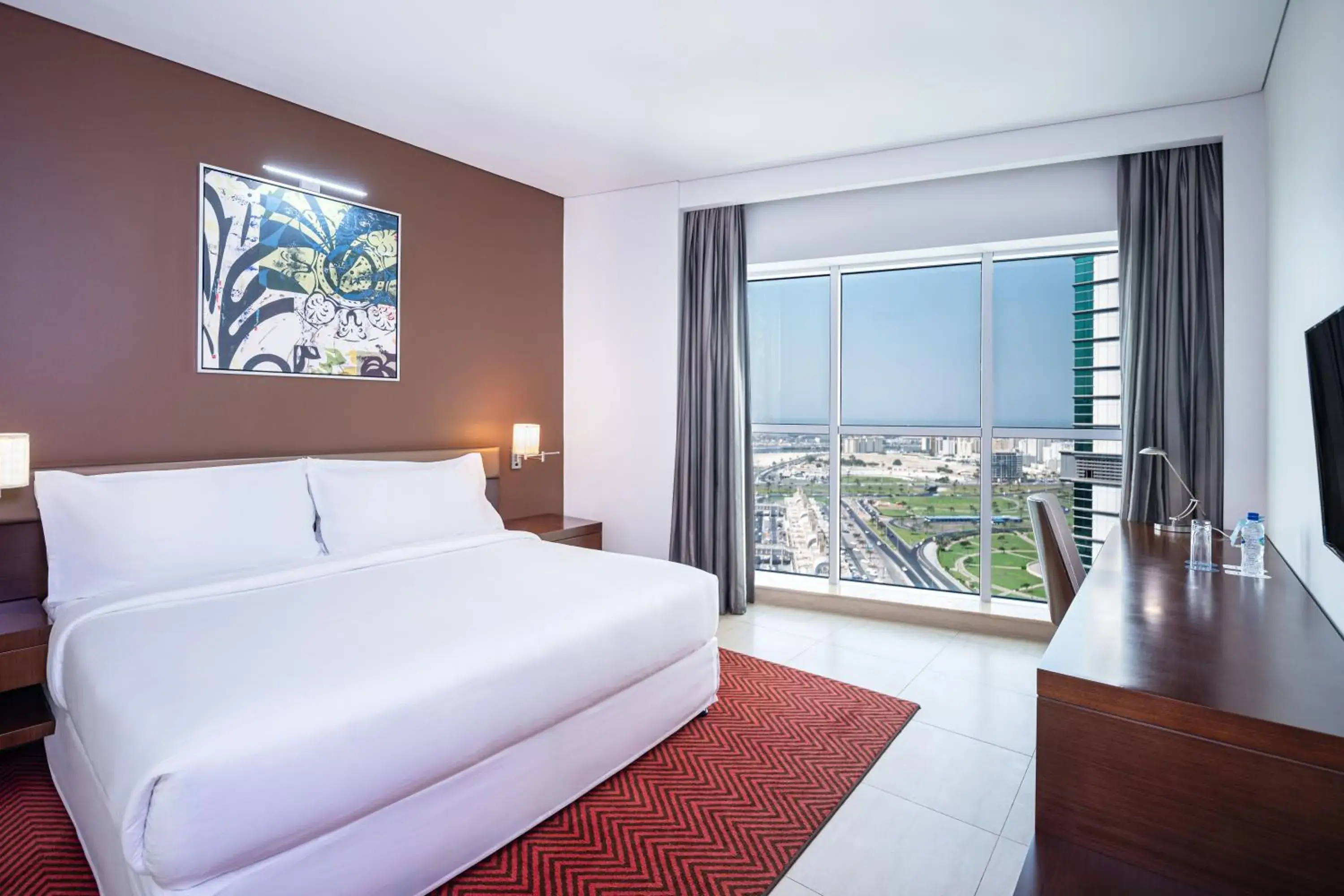 Corner room with Balcony, Guest room, 1 King, Skyline view in Four Points by Sheraton Sharjah Corner room with Balcony, Guest room, 1 King, Skyline view in Four Points by Sheraton Sharjah