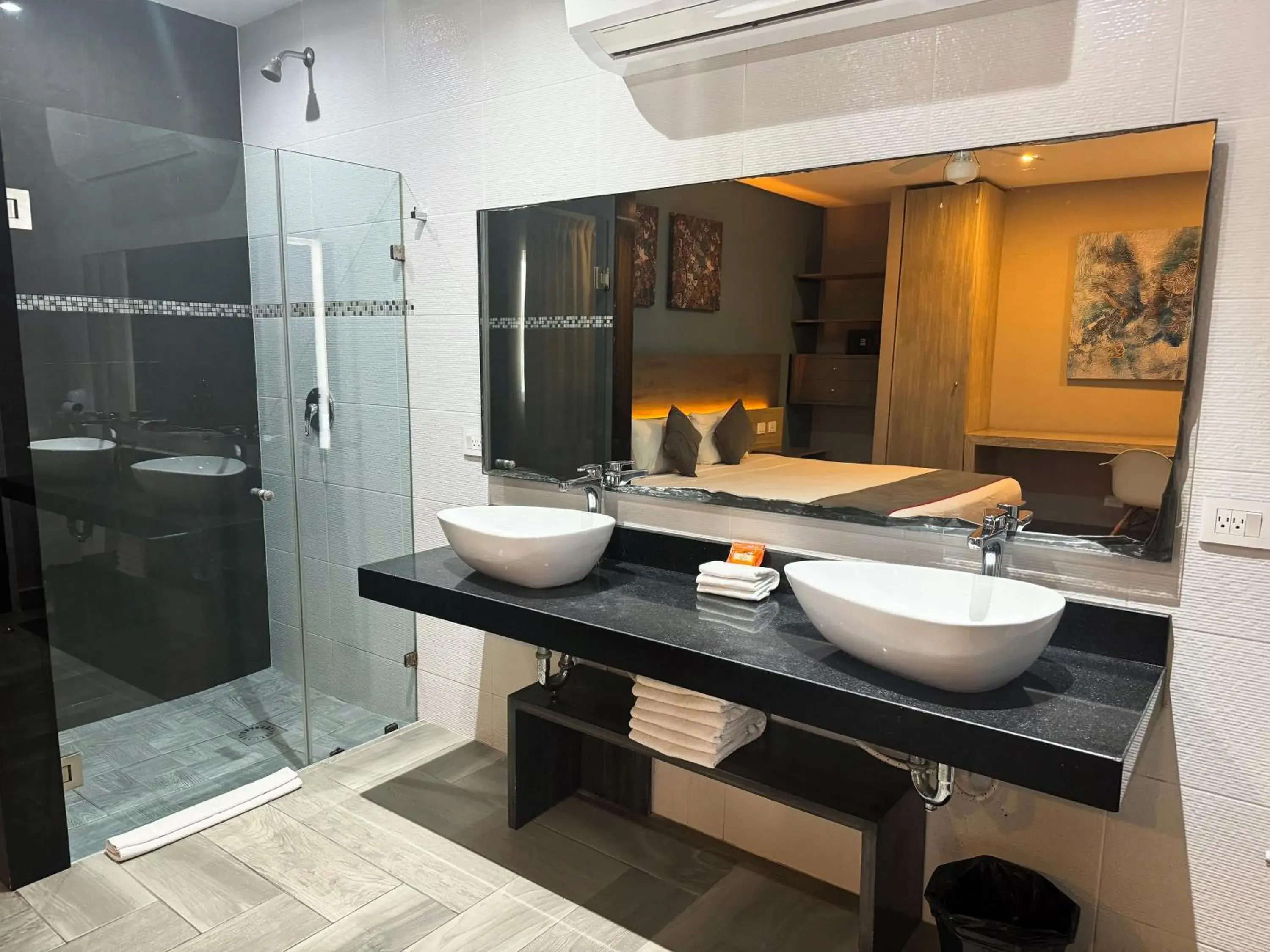 King Room with Sea View in Illusion Xpress I Attraction Hotel Deluxe King Room with Sea View in Illusion Xpress I Attraction Hotel Deluxe