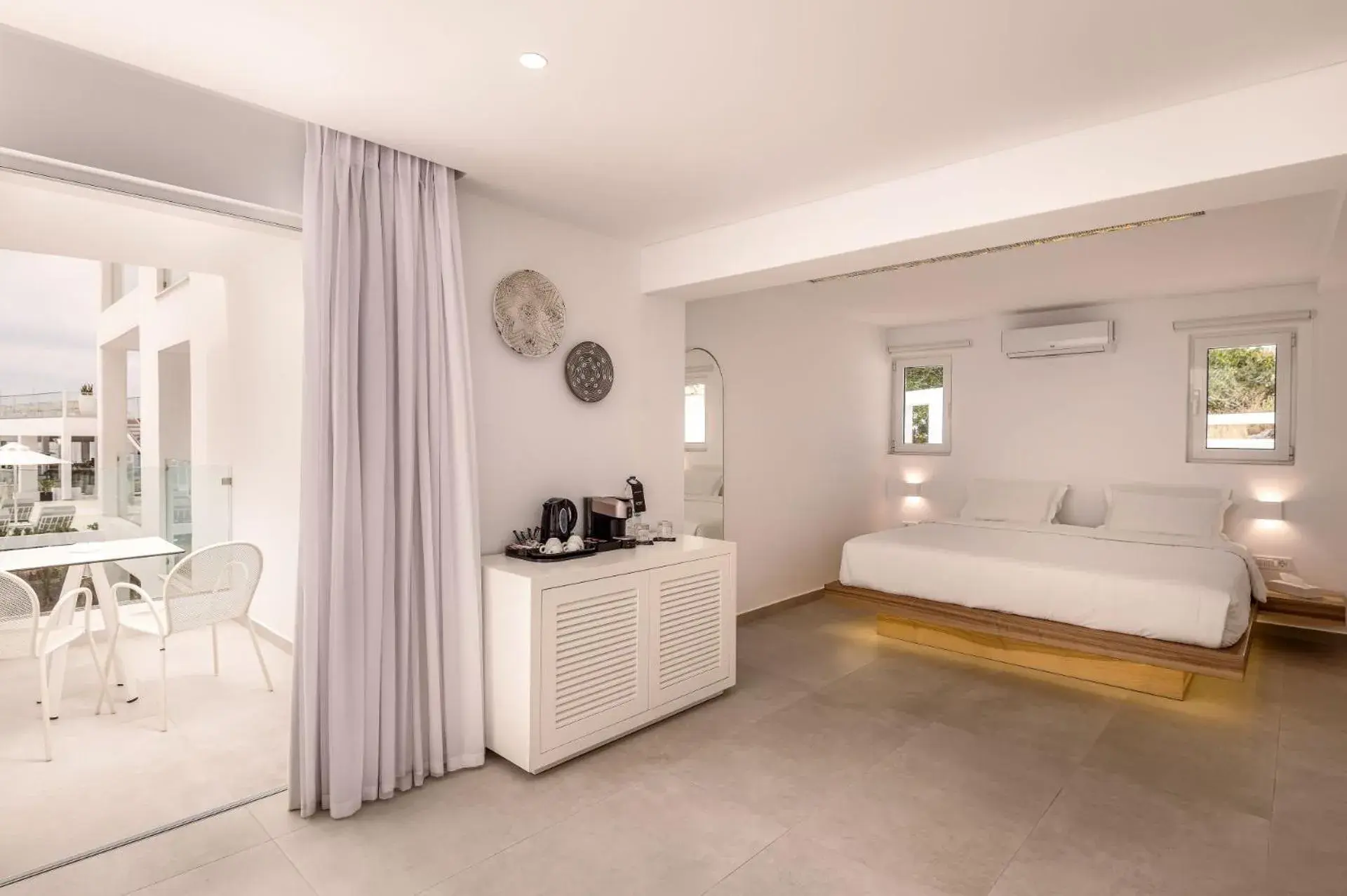 Superior Double Room in Kantouni Beach Boutique Hotel Superior Double Room in Kantouni Beach Boutique Hotel