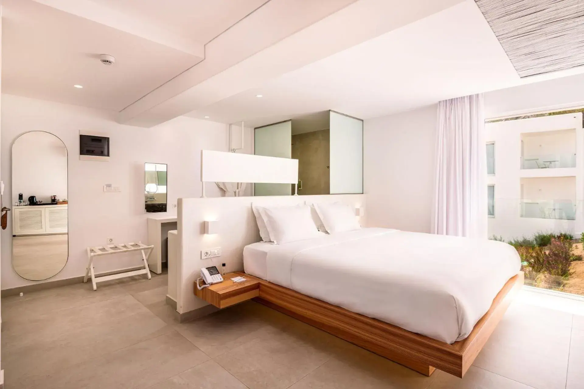 Suite with Spa Bath in Kantouni Beach Boutique Hotel Suite with Spa Bath in Kantouni Beach Boutique Hotel