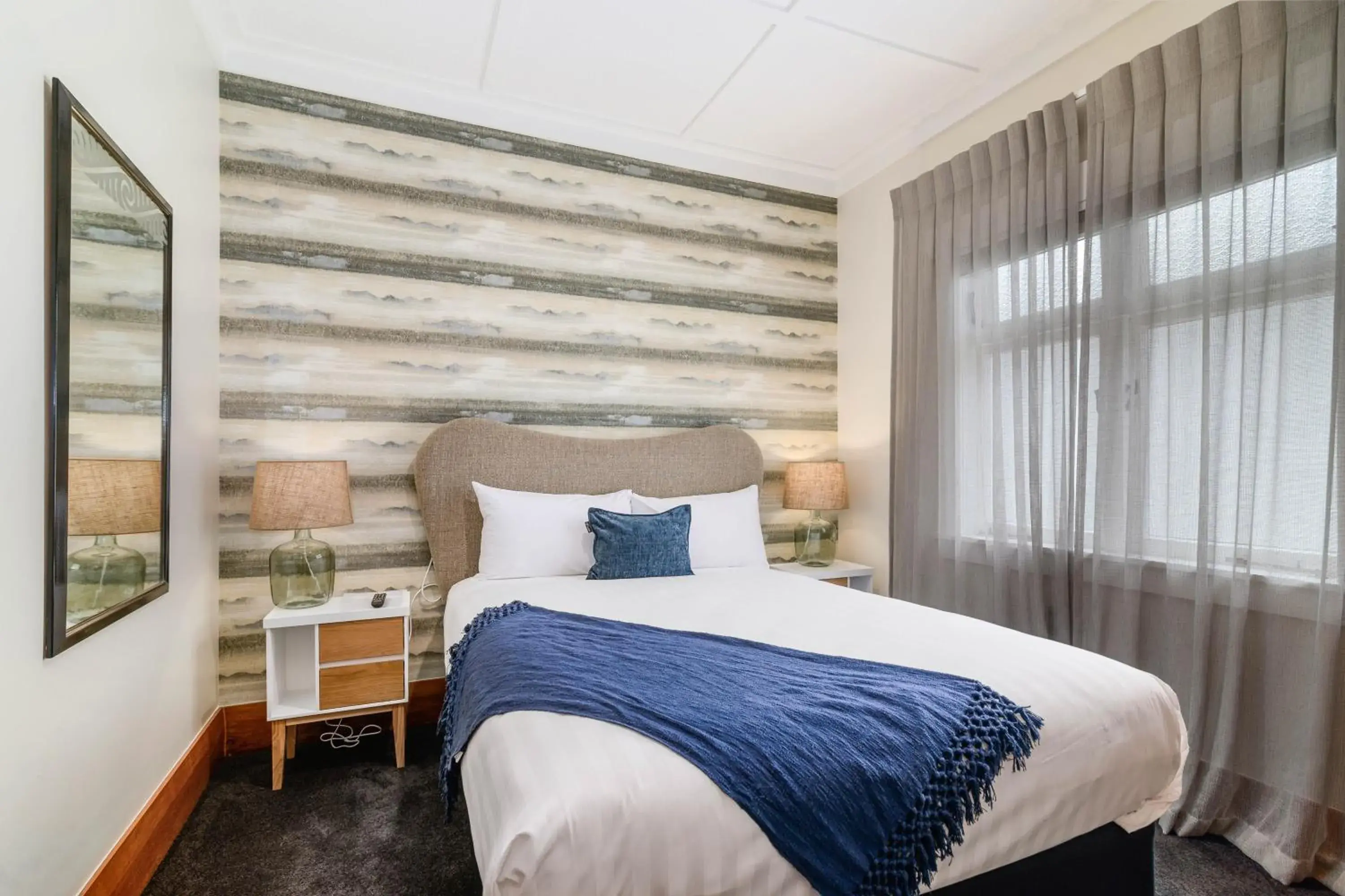 Superior King Room in Lakes Lodge Rotorua Superior King Room in Lakes Lodge Rotorua