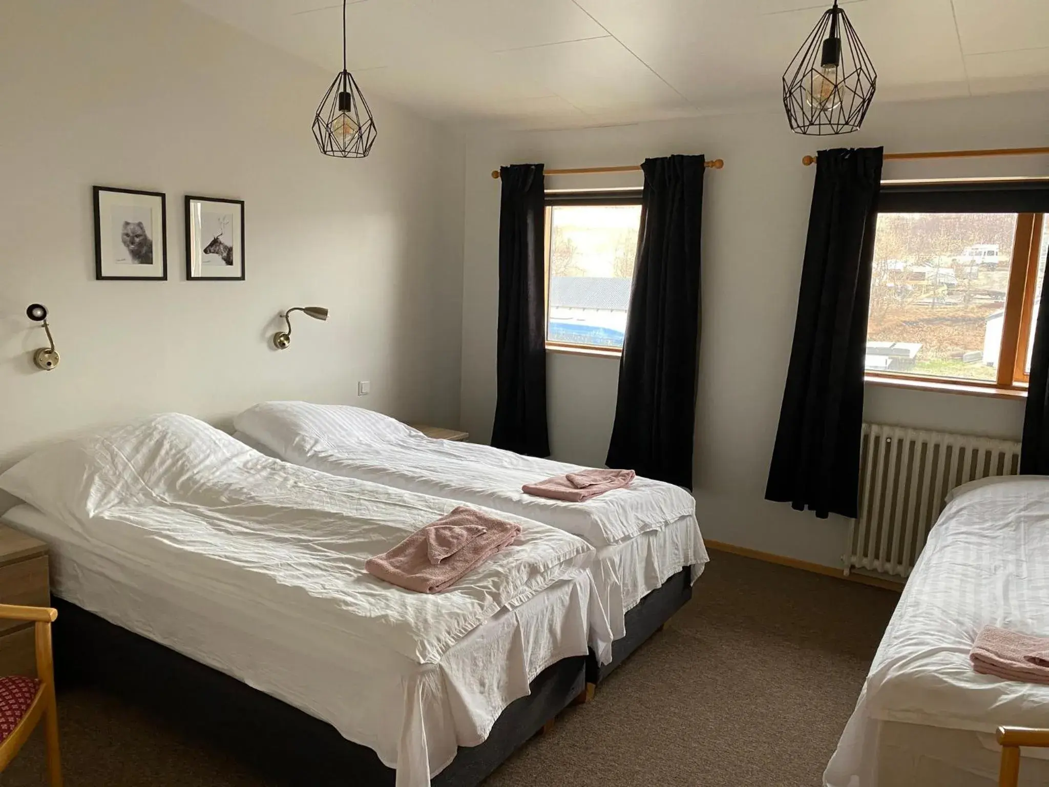 Triple Room with Shared Bathroom in Bakkaflöt Guesthouse Triple Room with Shared Bathroom in Bakkaflöt Guesthouse