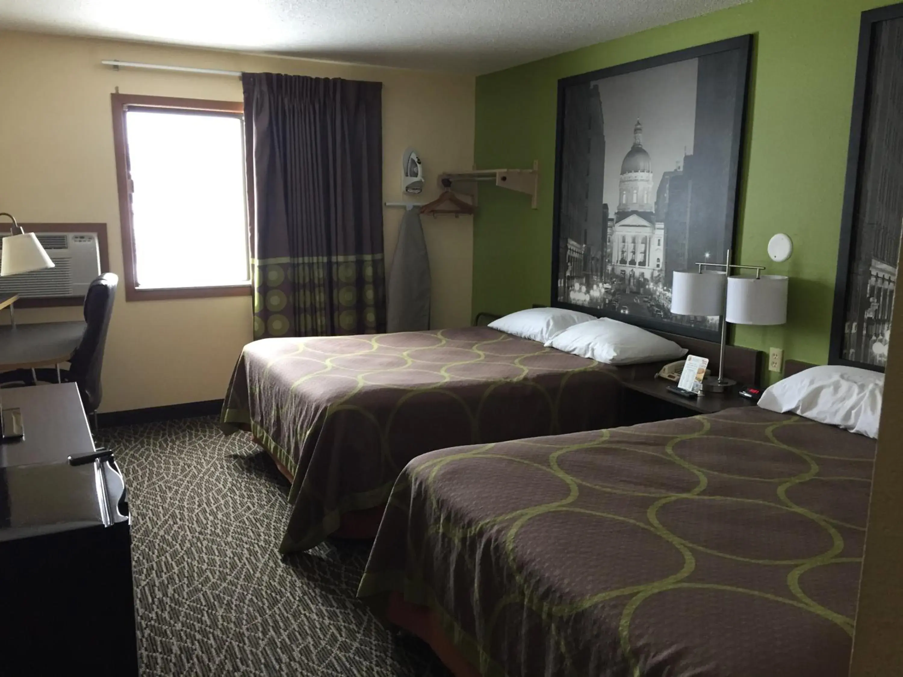 Queen Room with Two Queen Beds - Non-Smoking in Super 8 by Wyndham Muncie/Ball St. College Area Queen Room with Two Queen Beds - Non-Smoking in Super 8 by Wyndham Muncie/Ball St. College Area