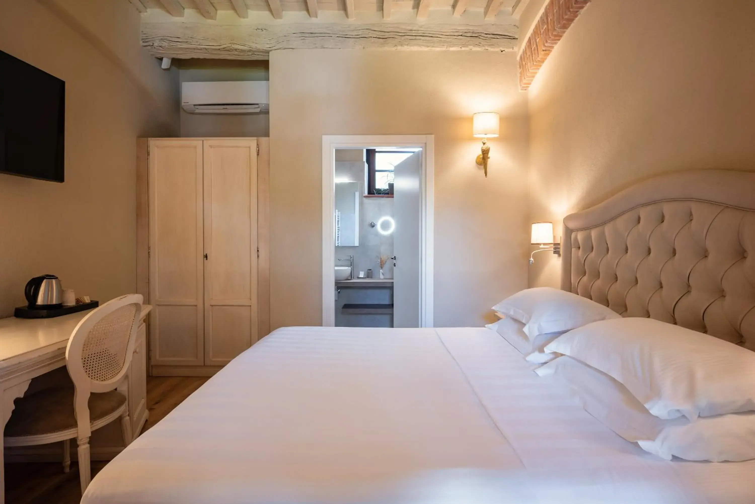 Double Room with Patio in Calidario Terme Etrusche Double Room with Patio in Calidario Terme Etrusche