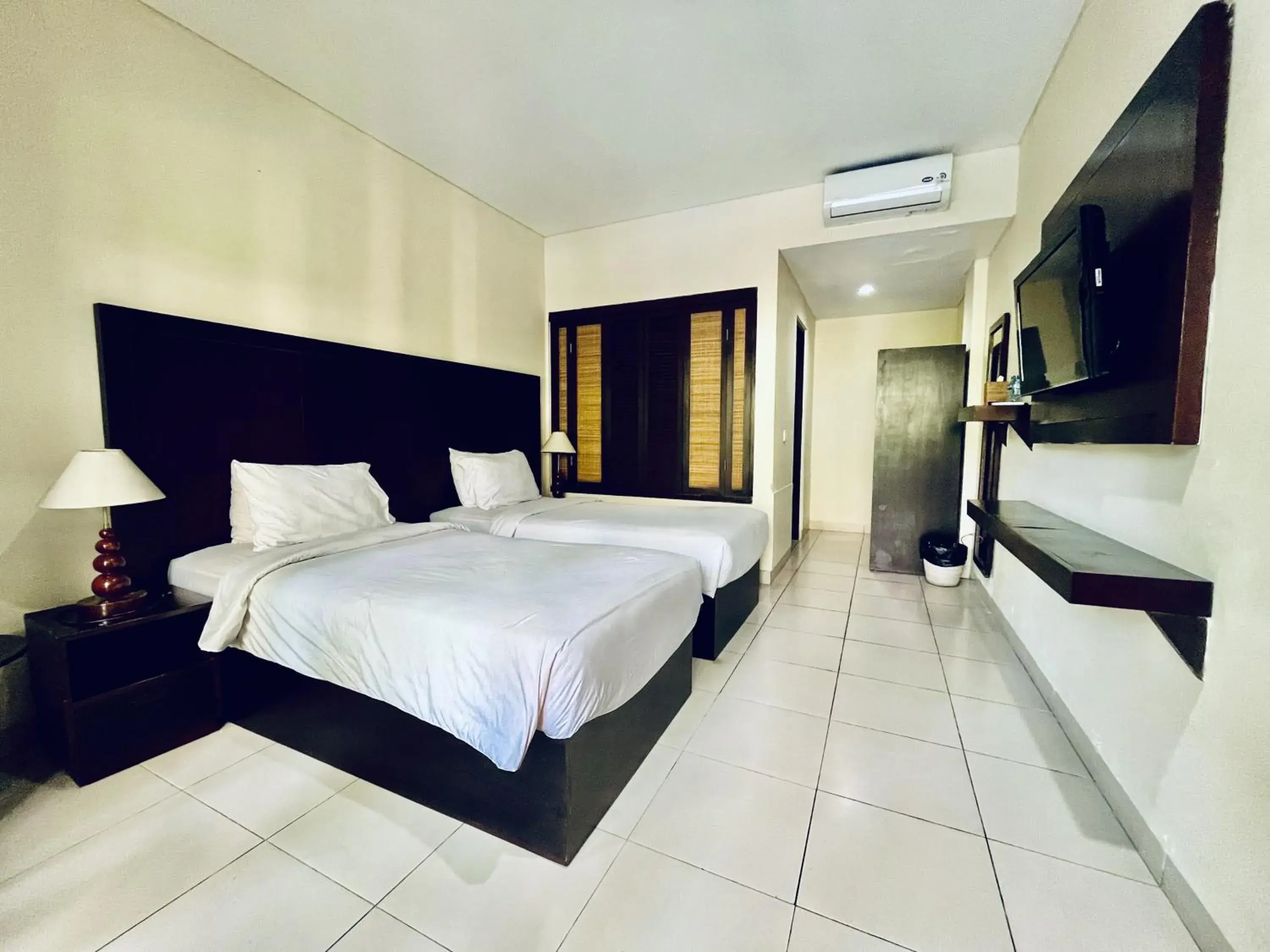 Deluxe Twin Room in Suris Boutique Hotel Deluxe Twin Room in Suris Boutique Hotel