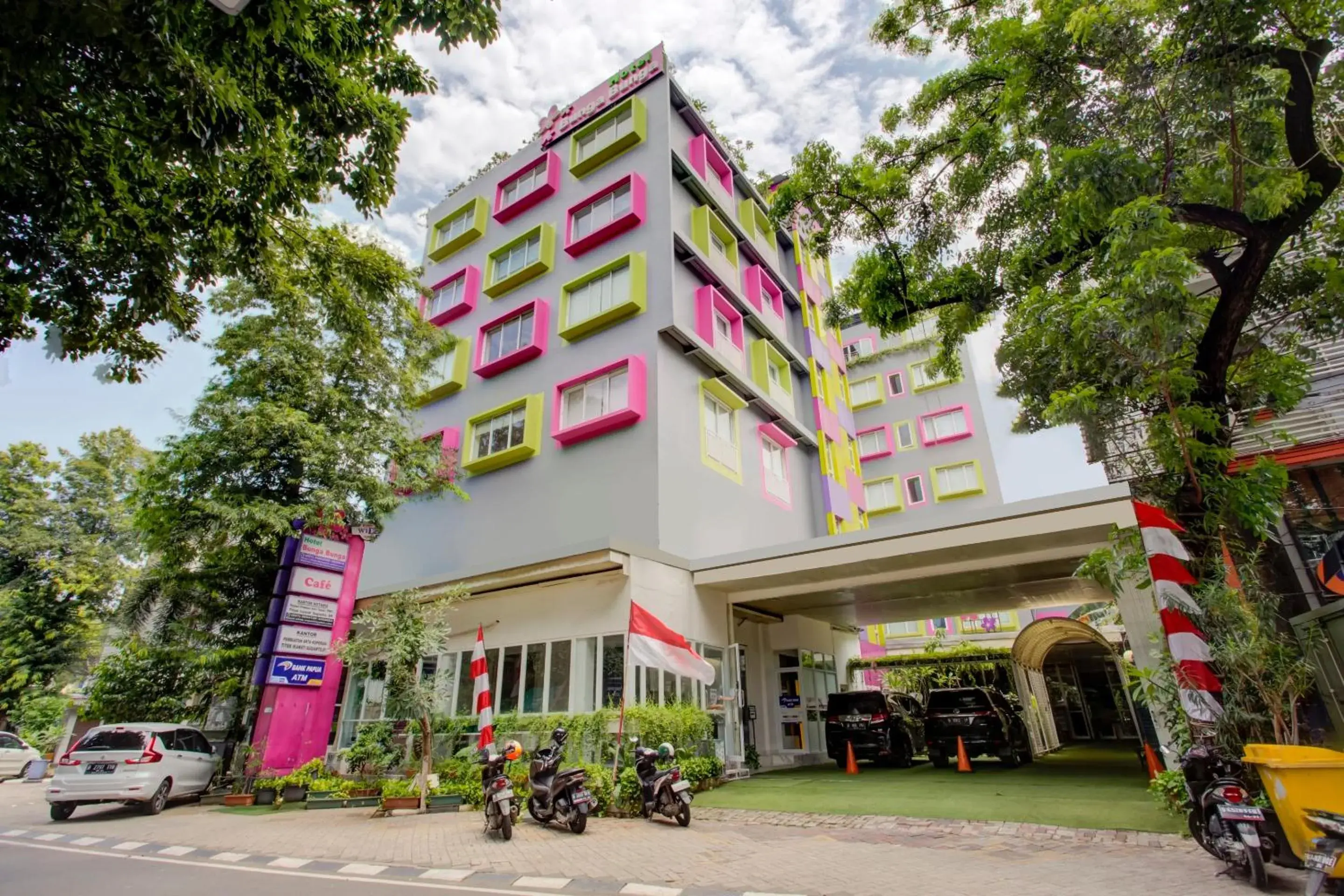 Hotel O Gambir Near Juanda Station Formerly Bunga Dahlia Hotel O Gambir Near Juanda Station Formerly Bunga Dahlia