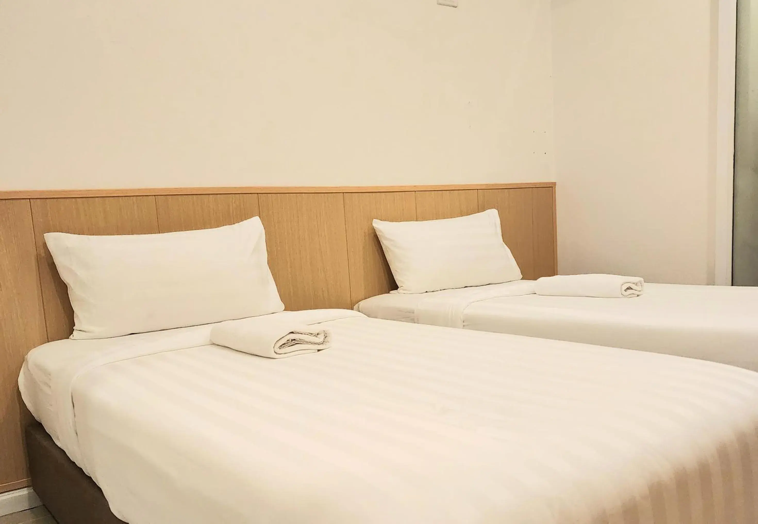 Twin Room with Private Bathroom in MORN-ING HOSTEL Twin Room with Private Bathroom in MORN-ING HOSTEL