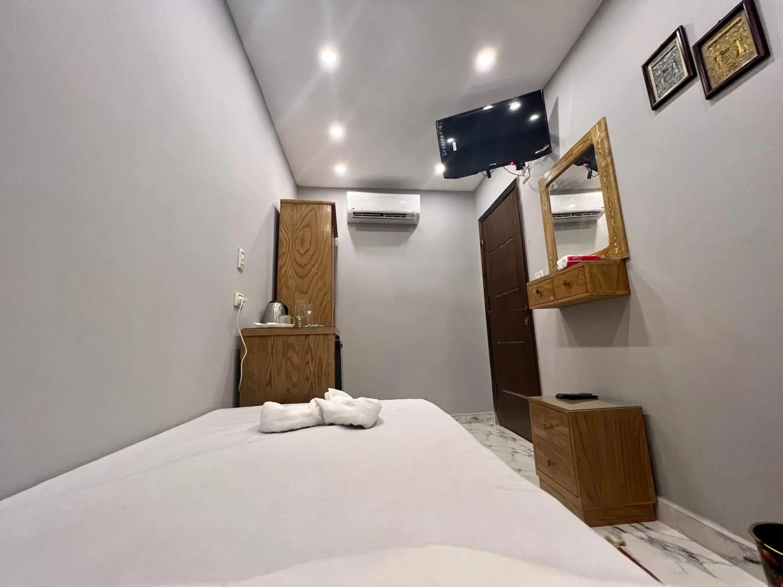 Single Room in Life Pyramids Inn Single Room in Life Pyramids Inn