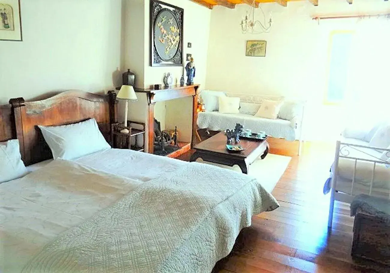 Superior Double Room in Chez Providence Chambres et Table d'Hôtes Superior Double Room in Chez Providence Chambres et Table d'Hôtes