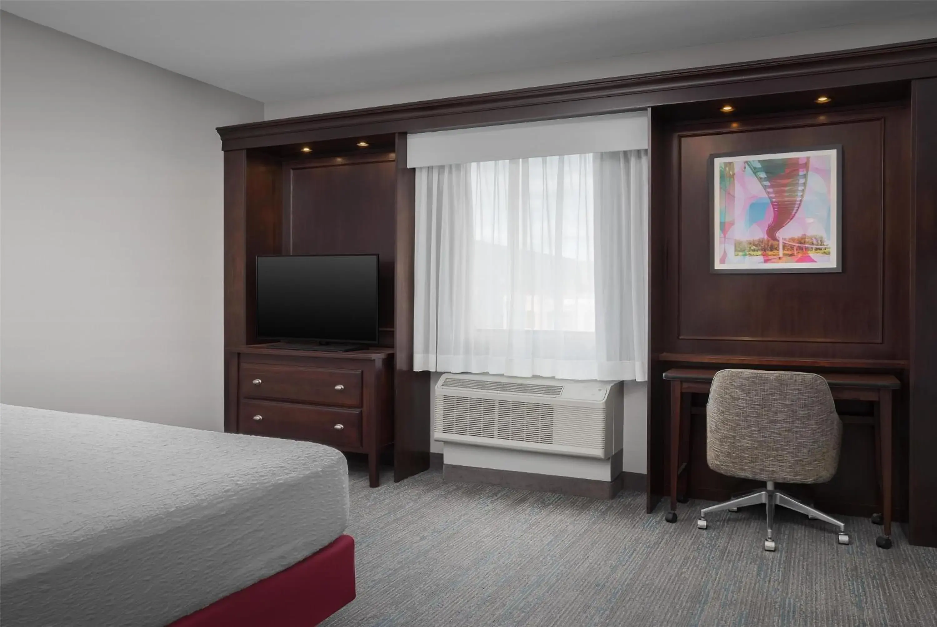 King Room with King Bed - Non-Smoking in Hampton Inn & Suites Omaha-Downtown King Room with King Bed - Non-Smoking in Hampton Inn & Suites Omaha-Downtown