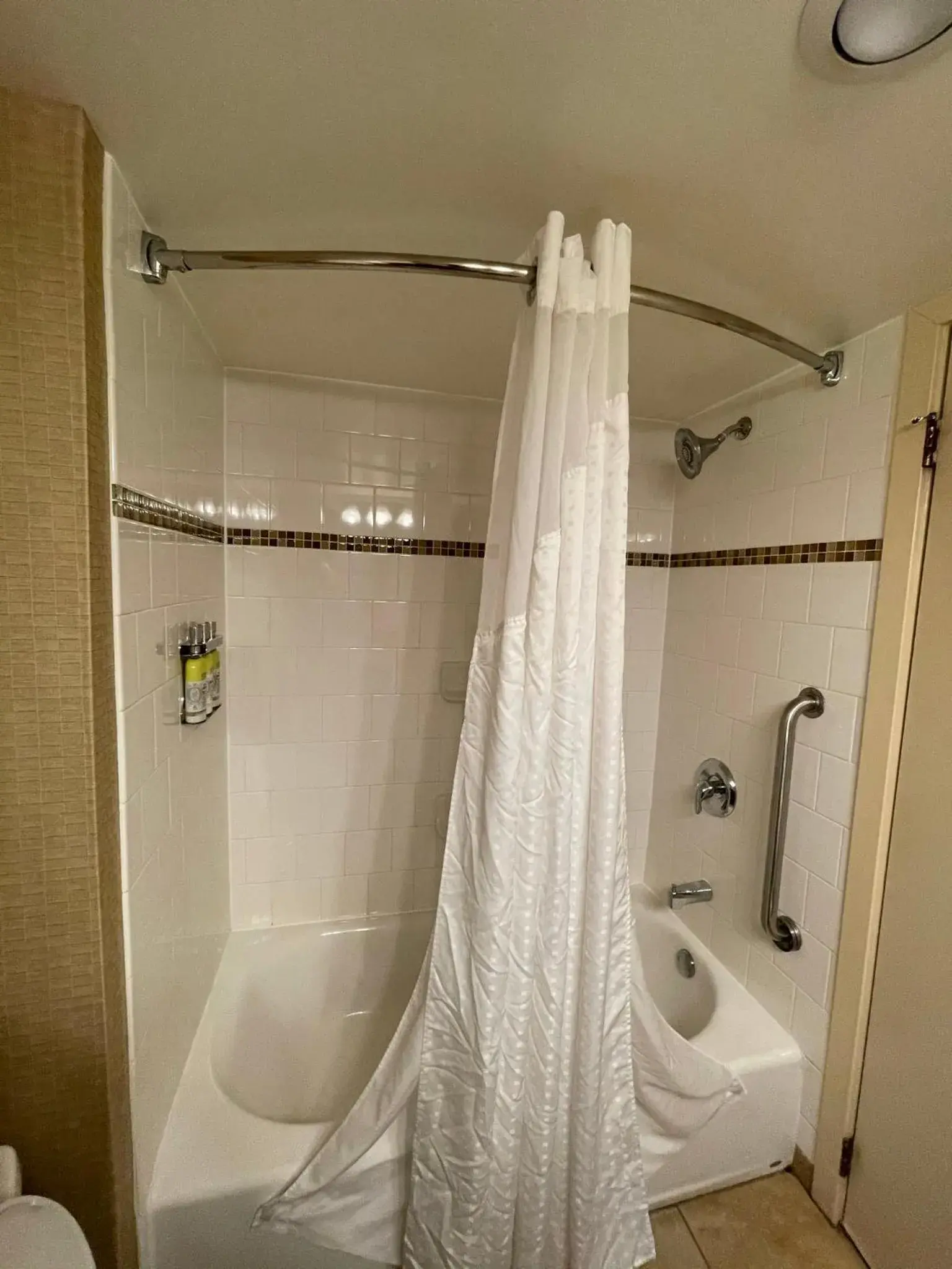 Standard Queen Room with River View in Holiday Inn Express Philadelphia Penn's Landing by IHG Standard Queen Room with River View in Holiday Inn Express Philadelphia Penn's Landing by IHG