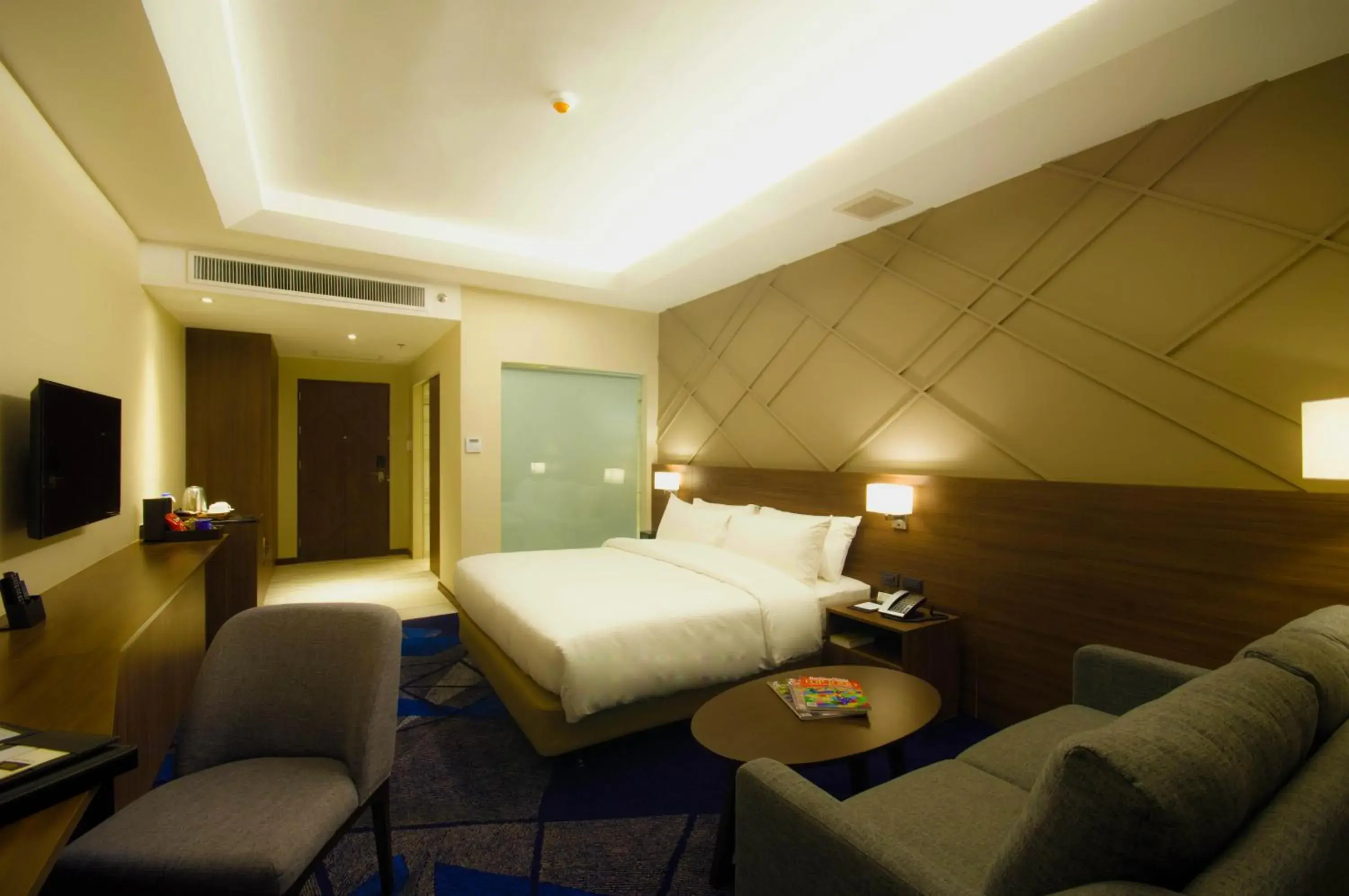 Premier King in Luxent Hotel Premier King in Luxent Hotel