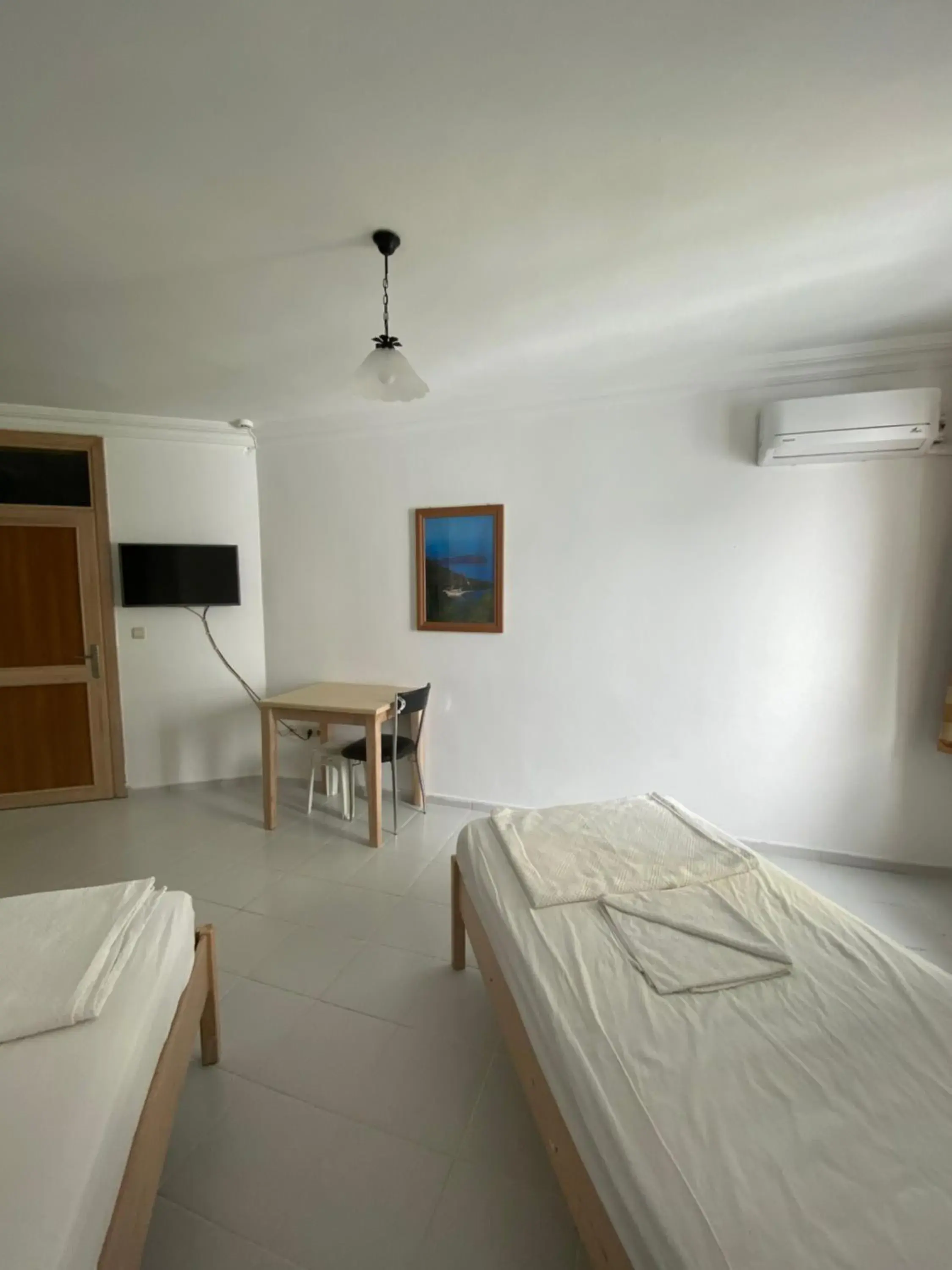 Budget Twin Room in AY OTEL 2 Budget Twin Room in AY OTEL 2