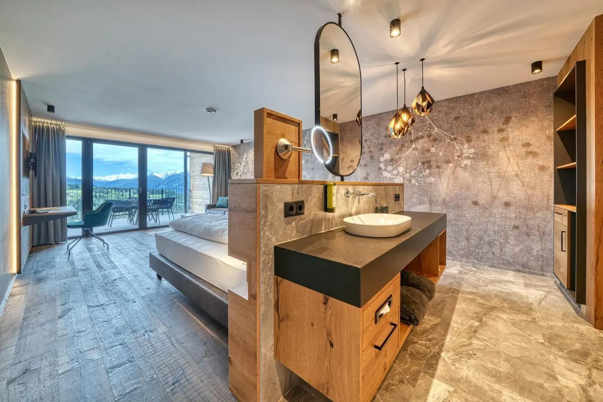 Suite with Mountain View in Hotel Avelina Suite with Mountain View in Hotel Avelina