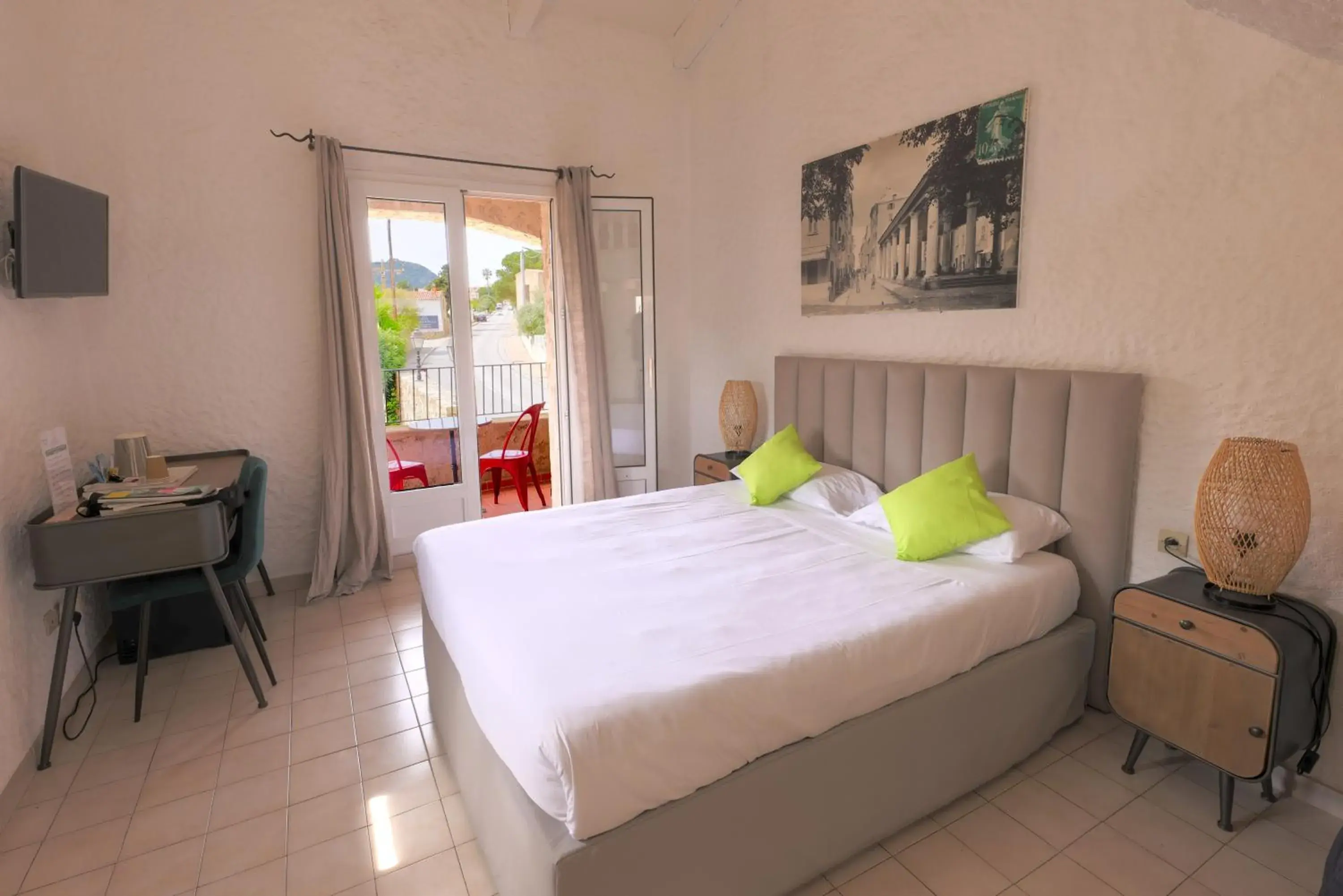 Quadruple Room in Hôtel Casa Rossa & Spa Quadruple Room in Hôtel Casa Rossa & Spa