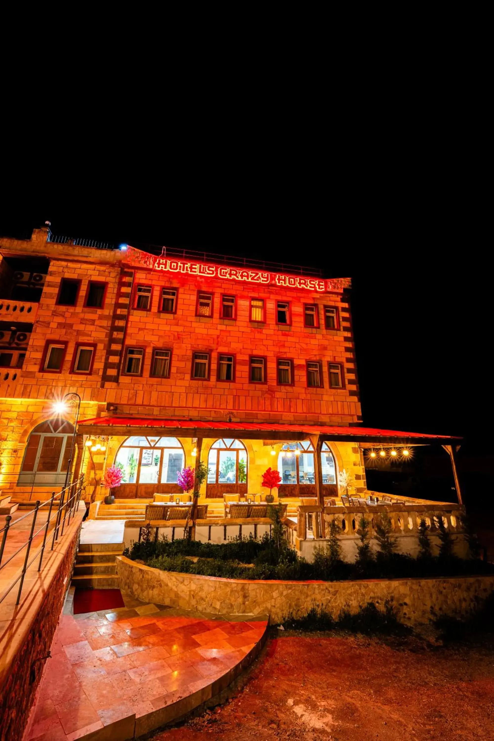 hotels crazy horse hotels crazy horse