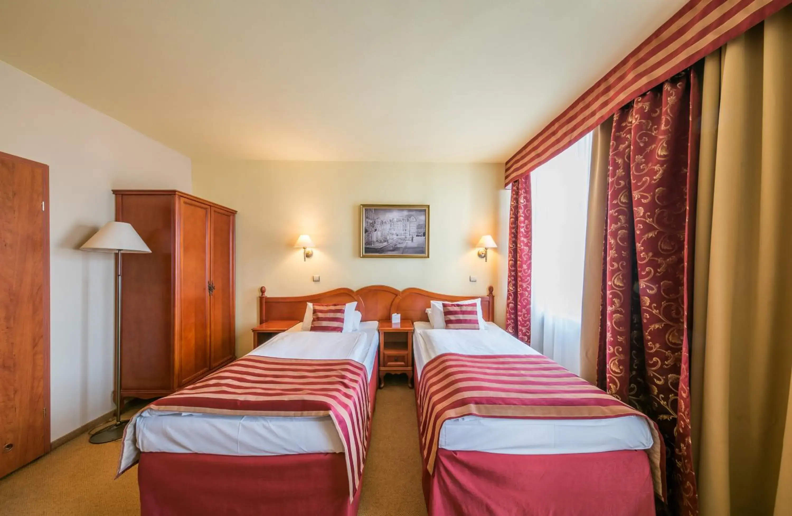 Twin Room in Hotel Europejski Wrocław Centrum Twin Room in Hotel Europejski Wrocław Centrum