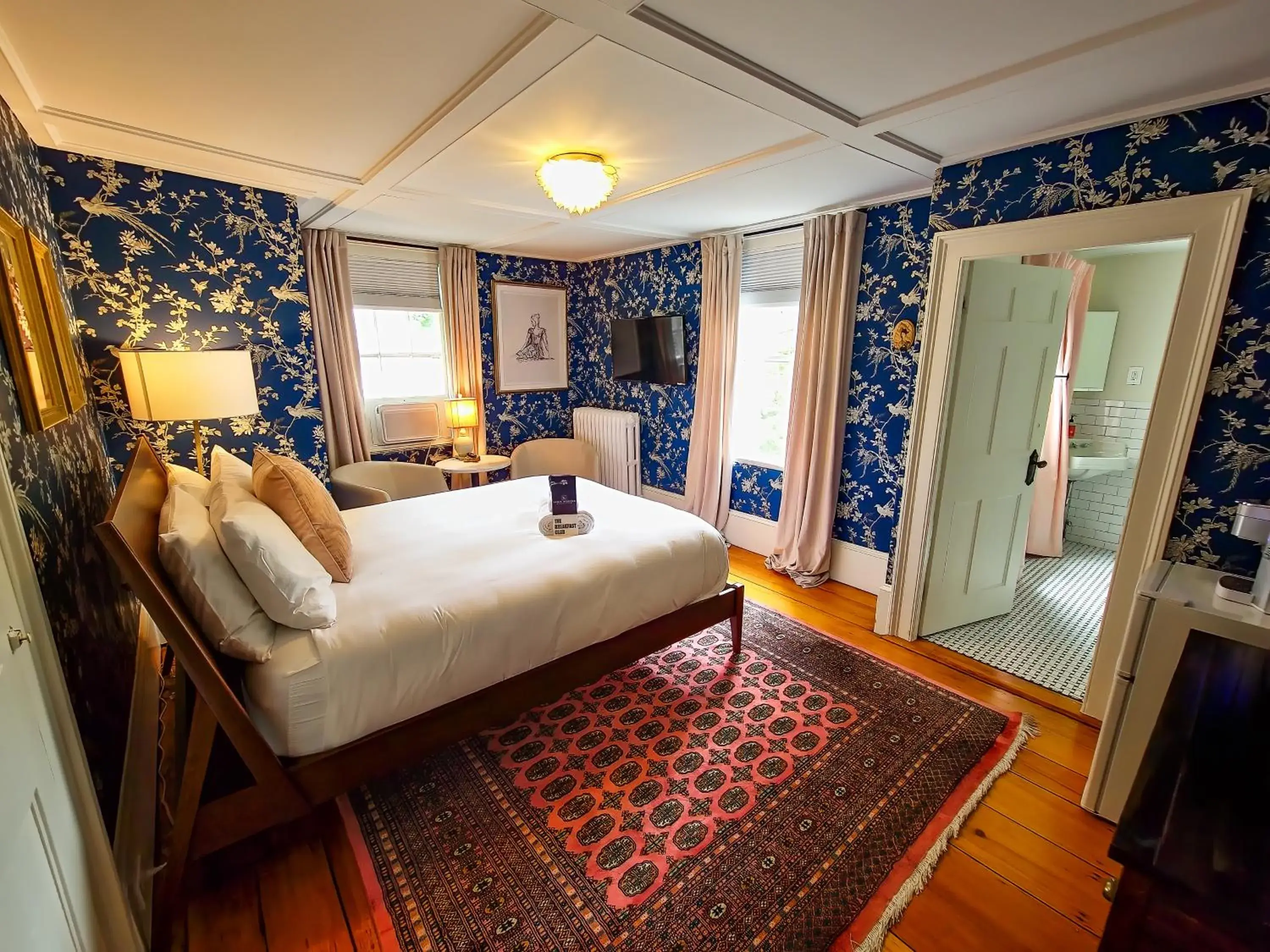 Deluxe Queen Room in Sally Webster Inn Deluxe Queen Room in Sally Webster Inn