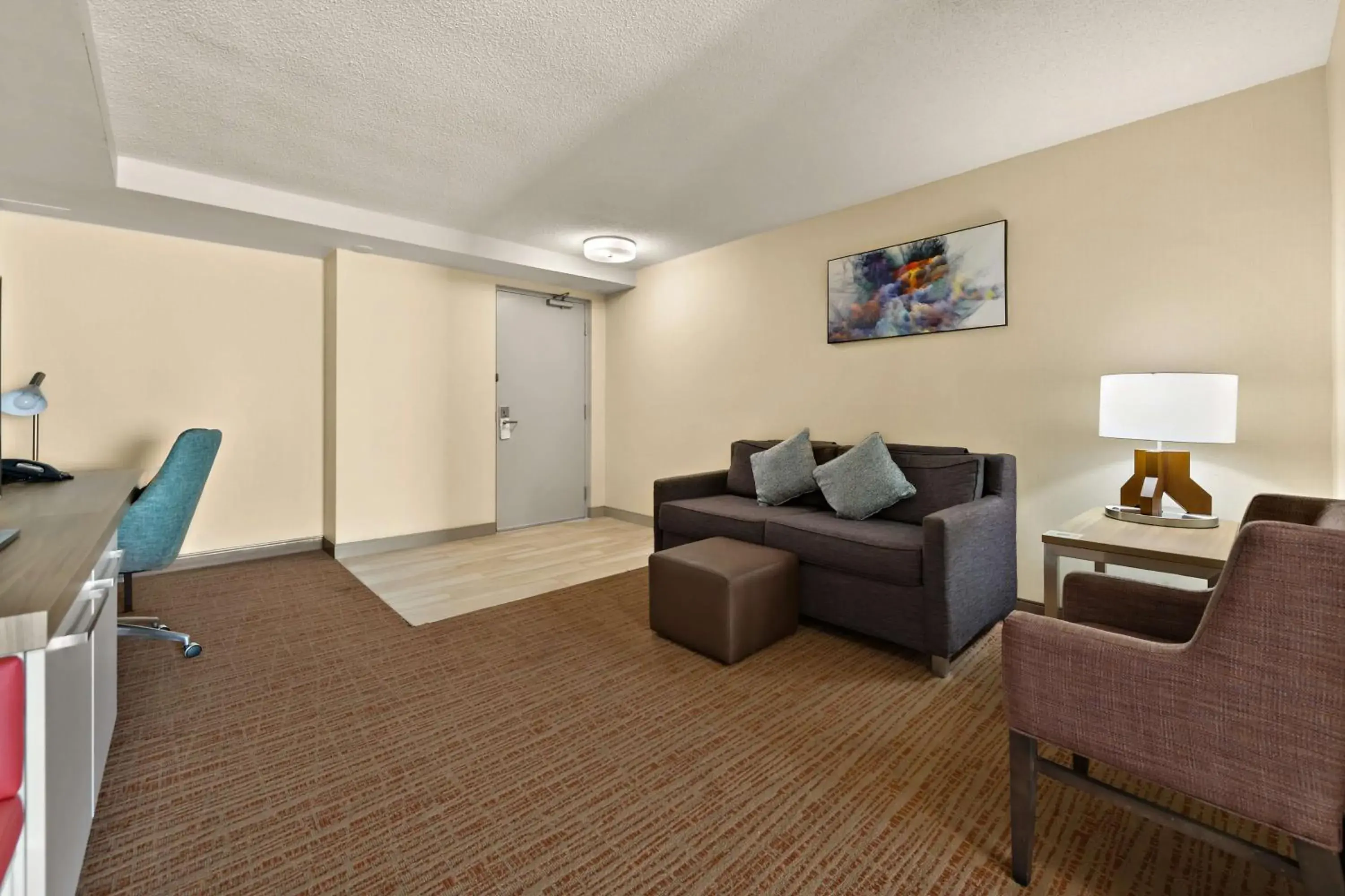 One-Bedroom King Suite with Sofa Bed in Hilton Garden Inn Williamsburg One-Bedroom King Suite with Sofa Bed in Hilton Garden Inn Williamsburg