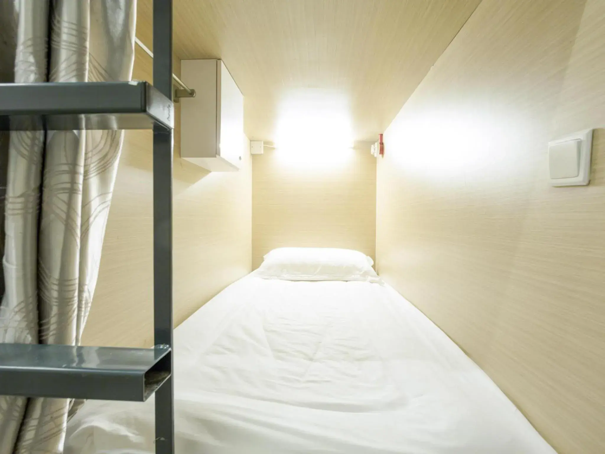 Single Bed in Dormitory Room in K2 Guesthouse Central Single Bed in Dormitory Room in K2 Guesthouse Central