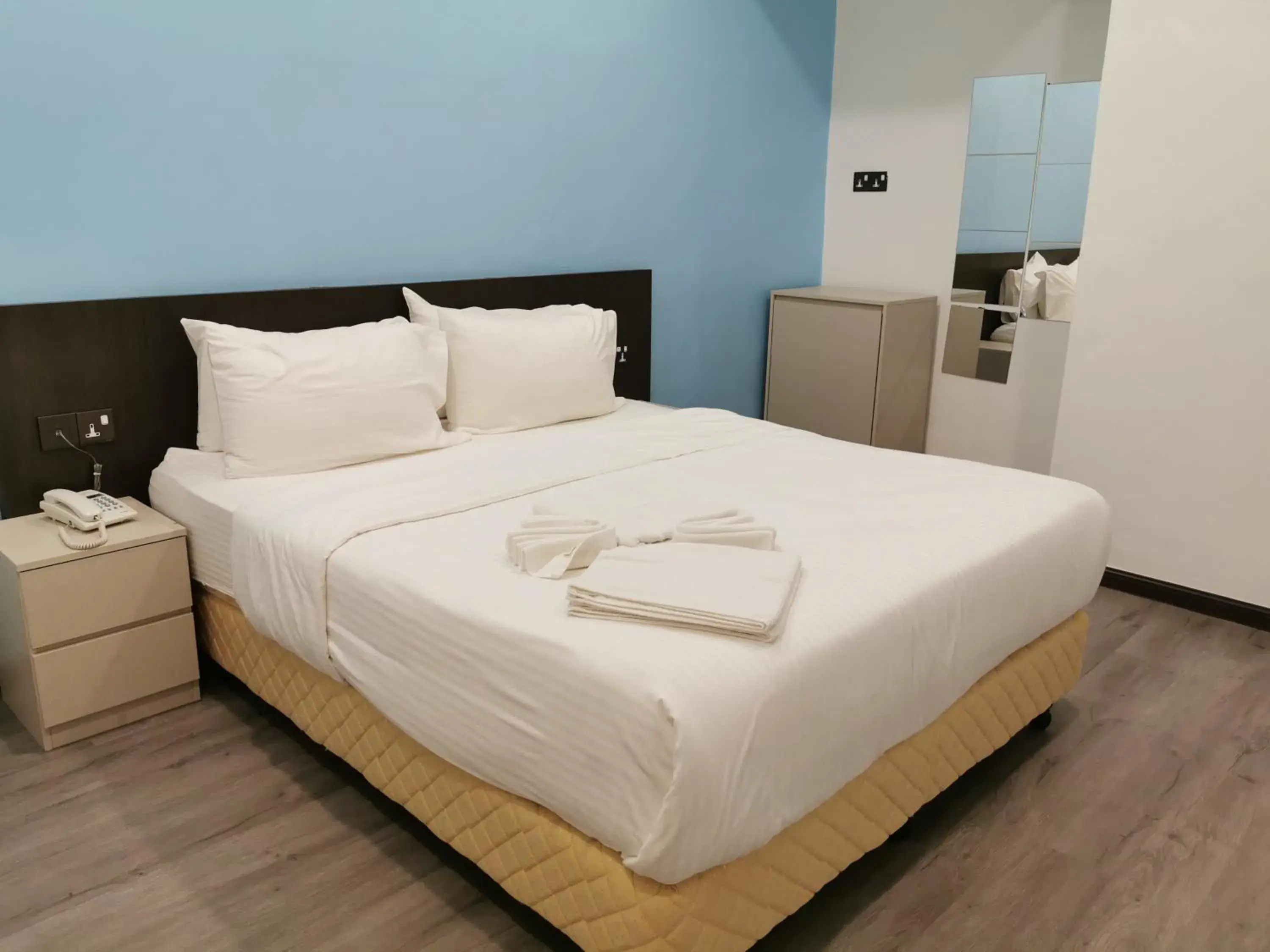 Budget Double Room in TT Dorf Hotel Matang Budget Double Room in TT Dorf Hotel Matang