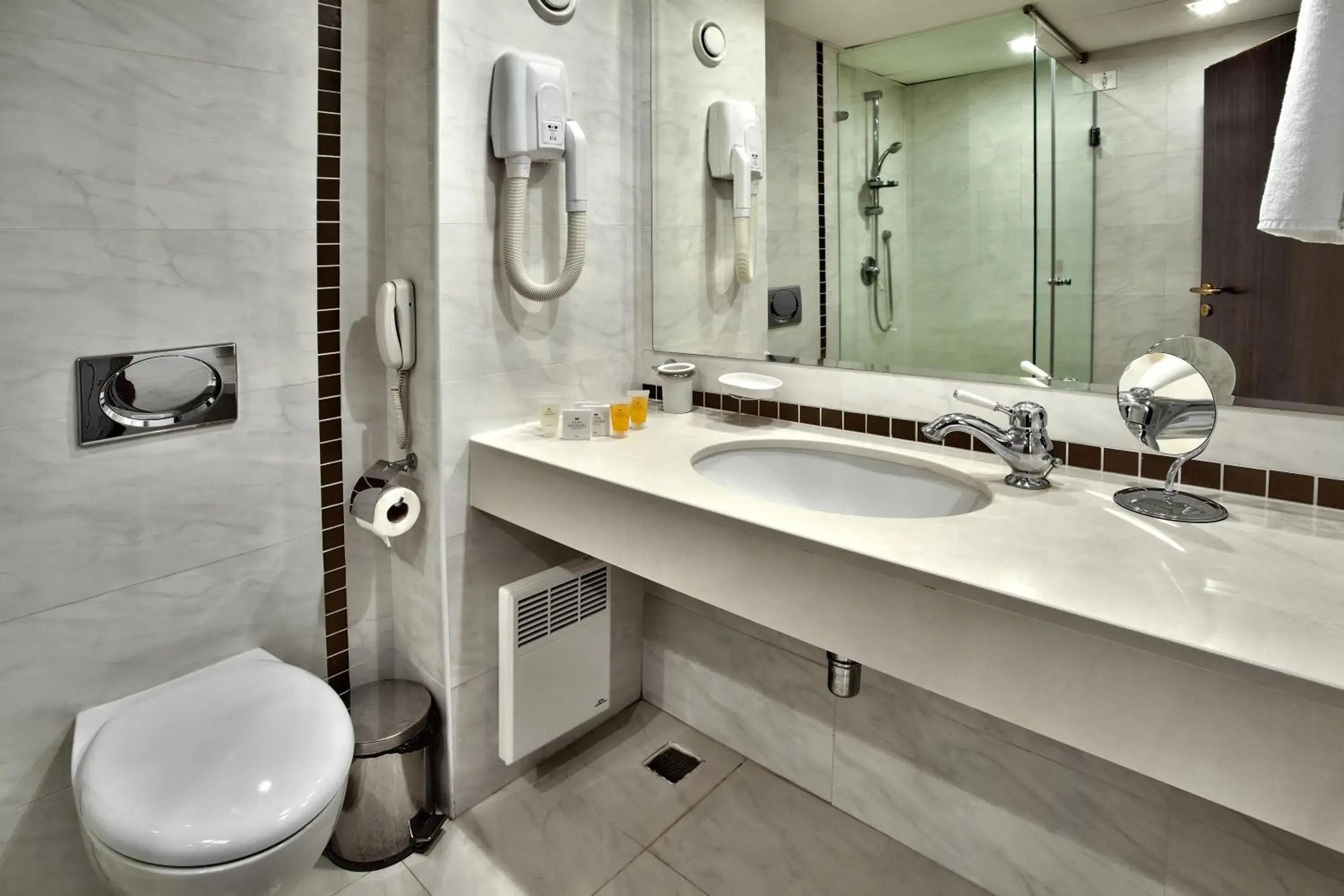 Suite (2 Adults + 2 Children up to 11.99 years old) in Interhotel Sandanski Suite (2 Adults + 2 Children up to 11.99 years old) in Interhotel Sandanski