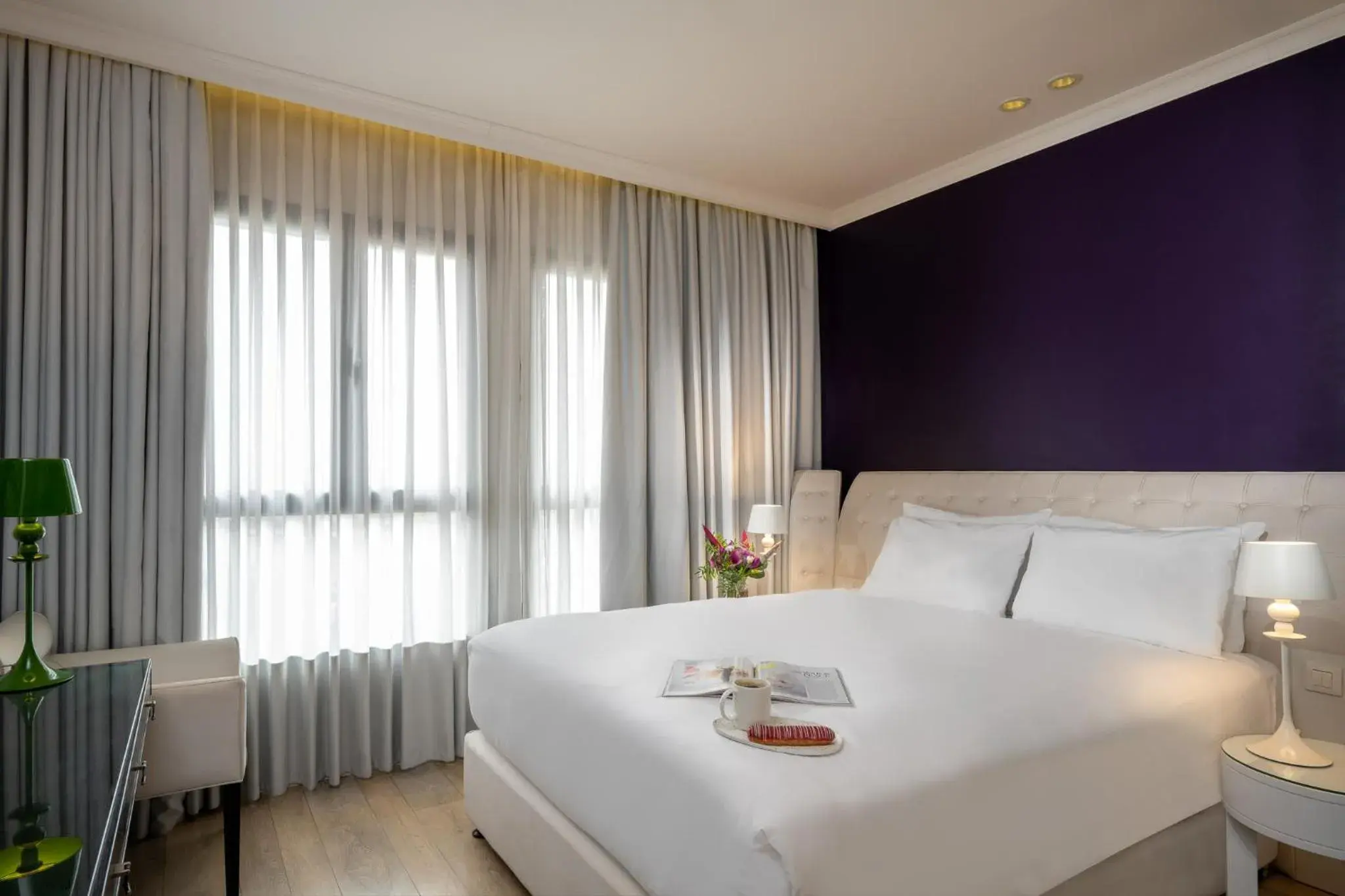 Standard Queen Room with City View in Hotel Indigo Tel Aviv - Diamond District by IHG Standard Queen Room with City View in Hotel Indigo Tel Aviv - Diamond District by IHG