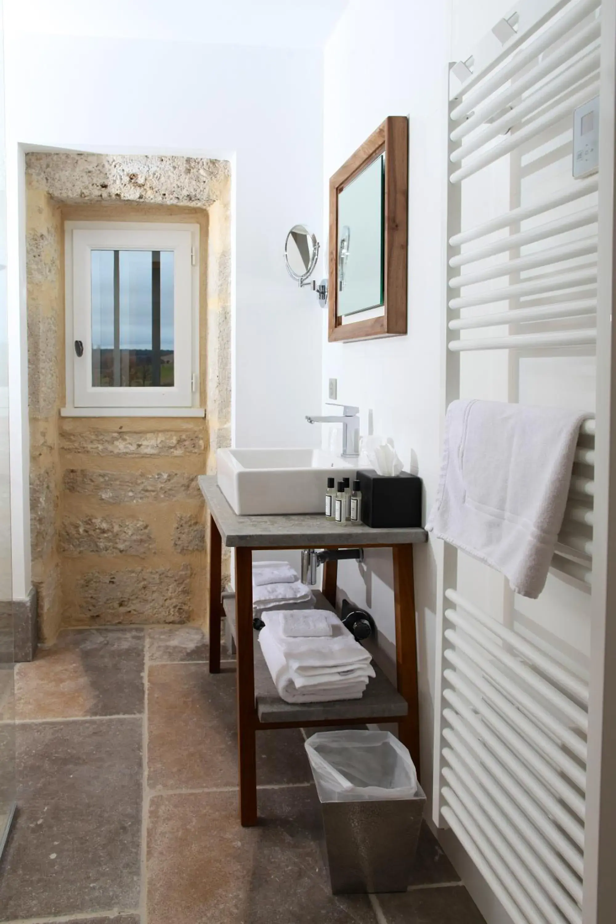 Deluxe Double Room in Les Chambres du Prieuré Deluxe Double Room in Les Chambres du Prieuré