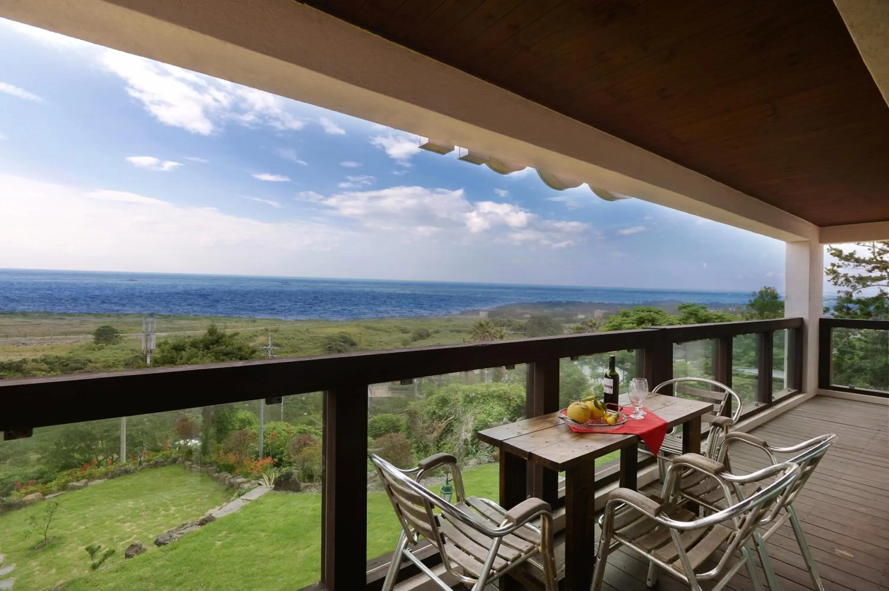 Two-Bedroom Suite with Sea View in Minitel Soul Two-Bedroom Suite with Sea View in Minitel Soul