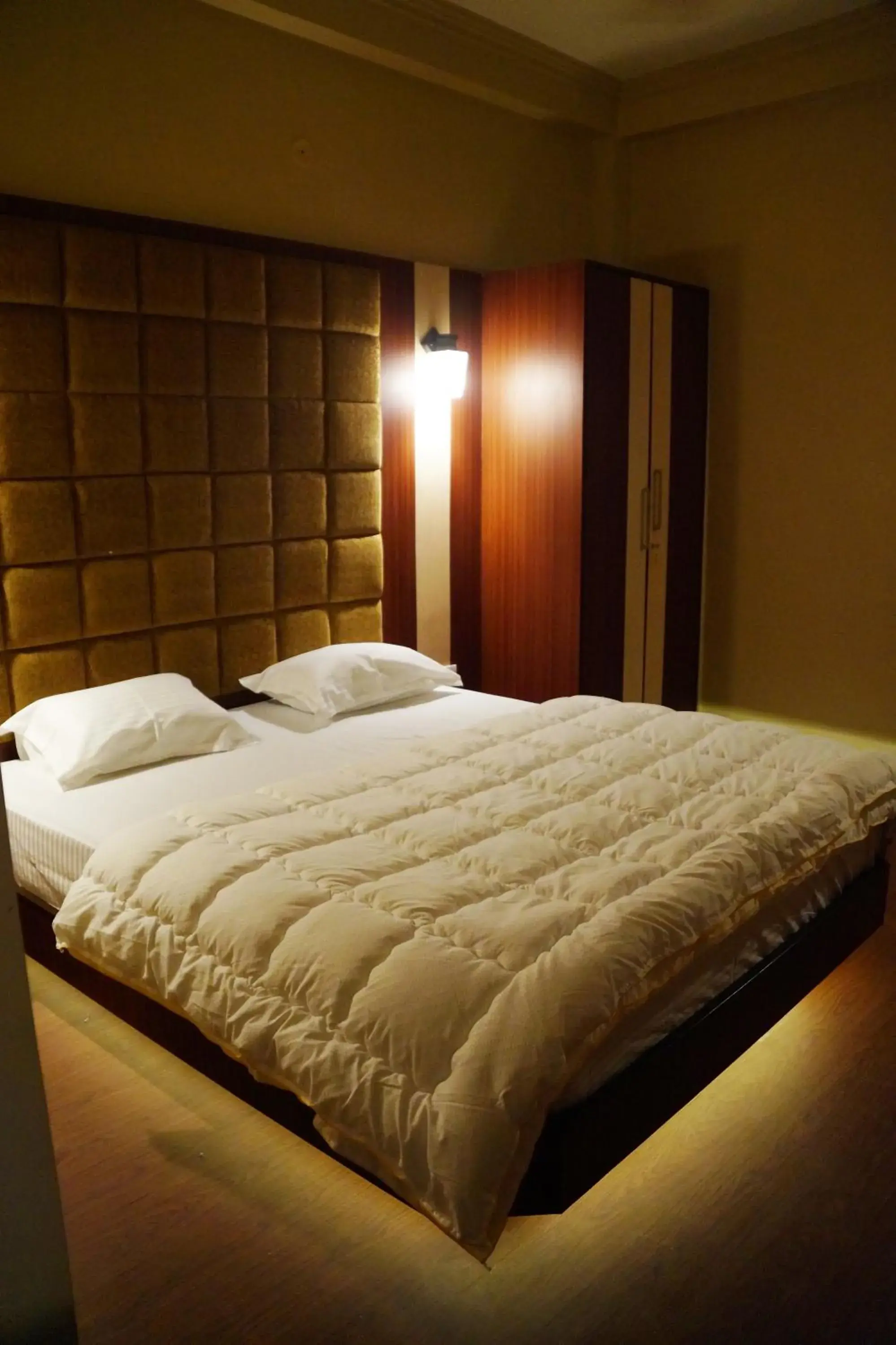 Double Room in Backpackers Park Varanasi Double Room in Backpackers Park Varanasi