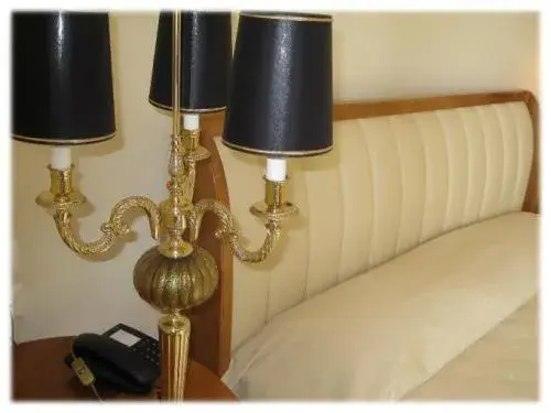 Standard Single Room in Hotel Certosa Standard Single Room in Hotel Certosa